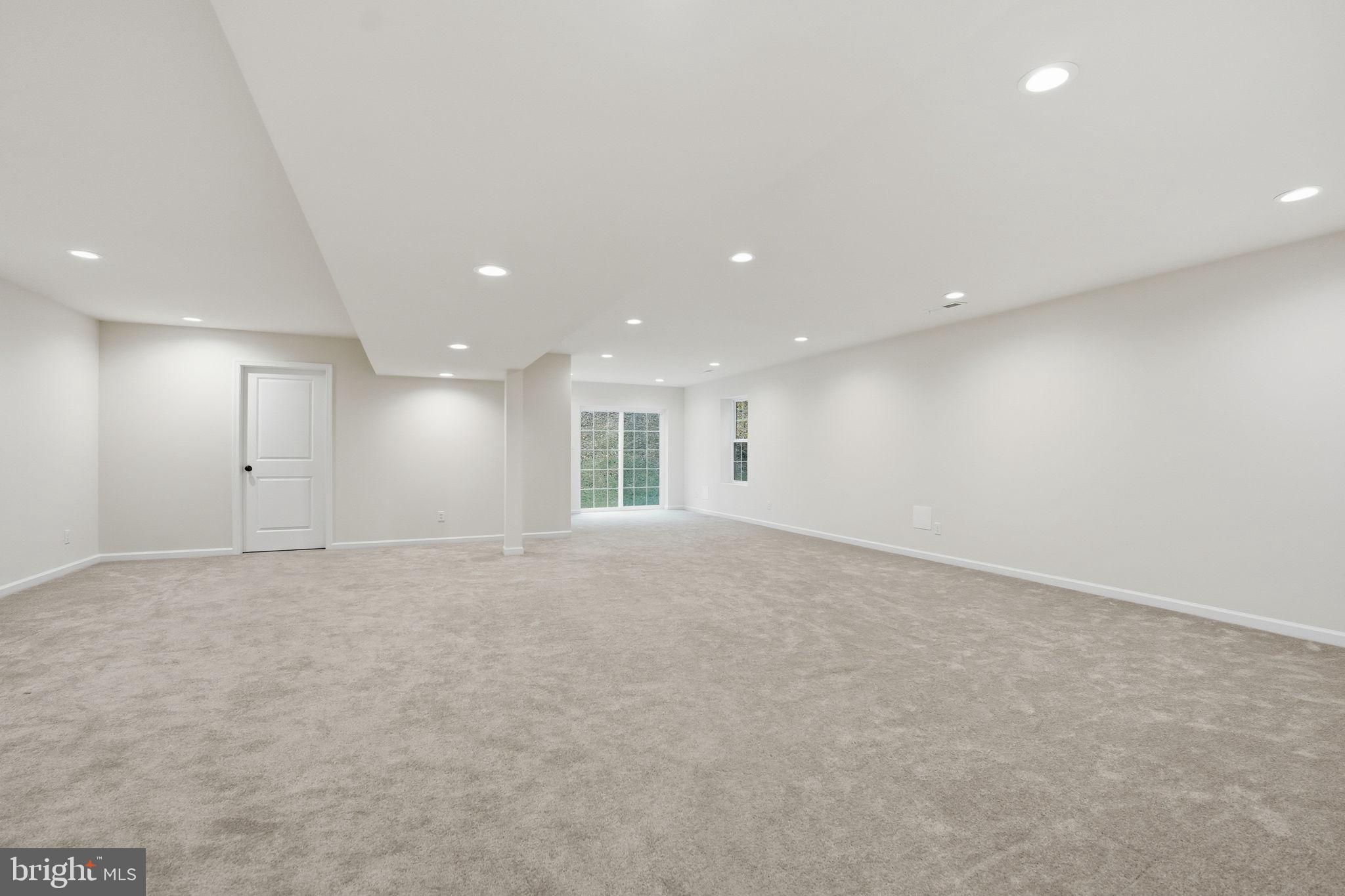 UPPER REDOUBT HEIGHTS - Residential