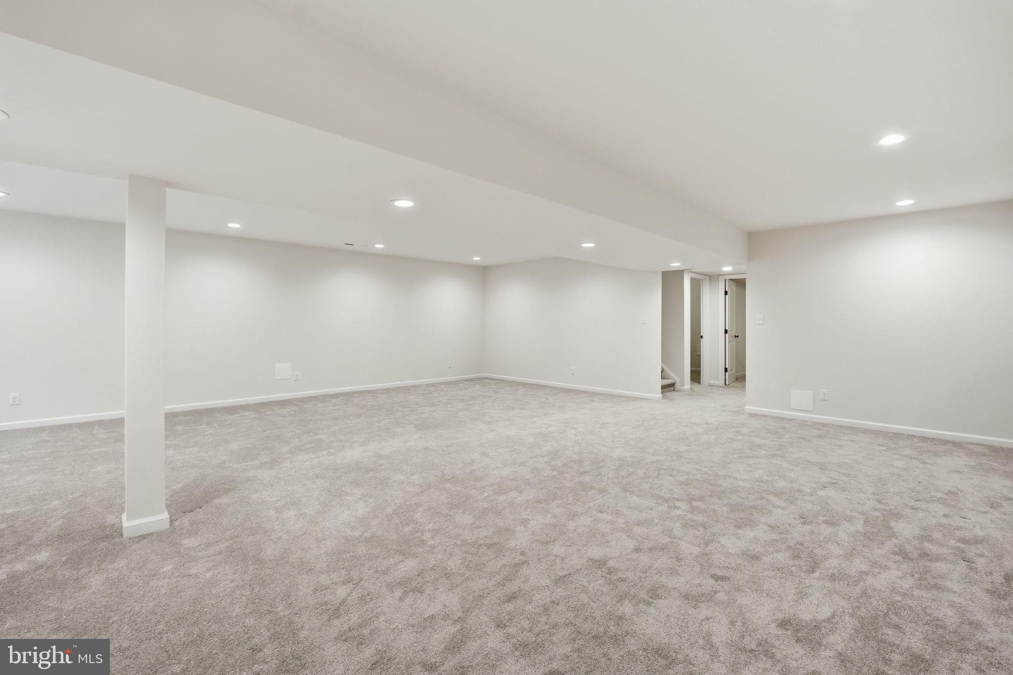 UPPER REDOUBT HEIGHTS - Residential