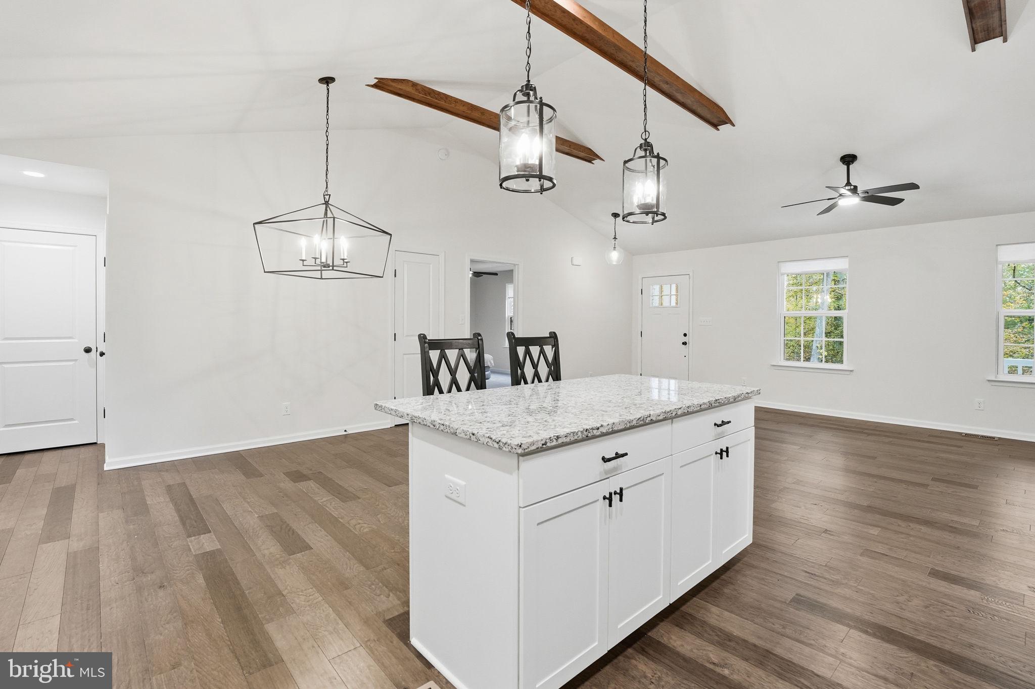 UPPER REDOUBT HEIGHTS - Residential