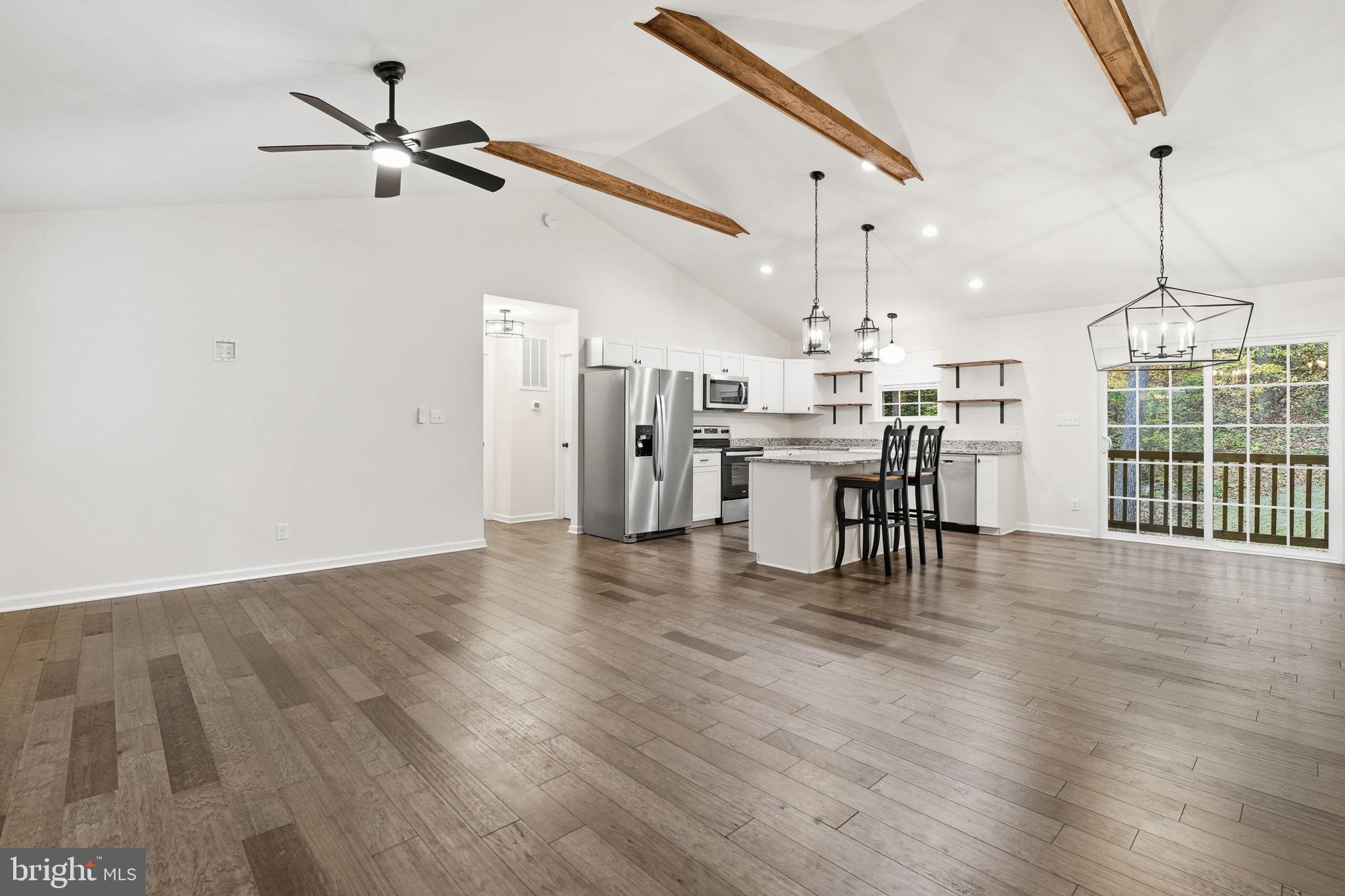 UPPER REDOUBT HEIGHTS - Residential