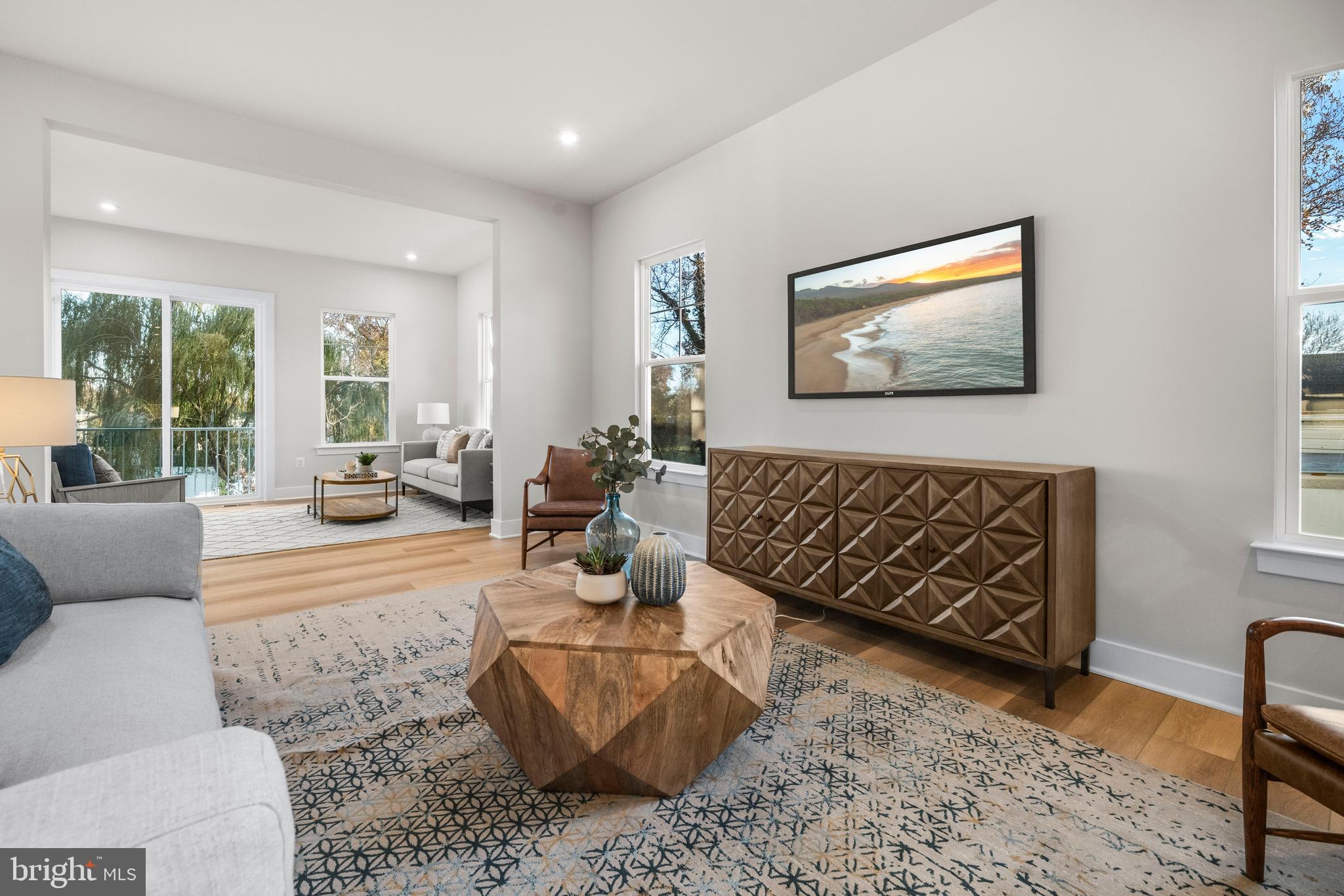 PIMMIT HILLS - Residential