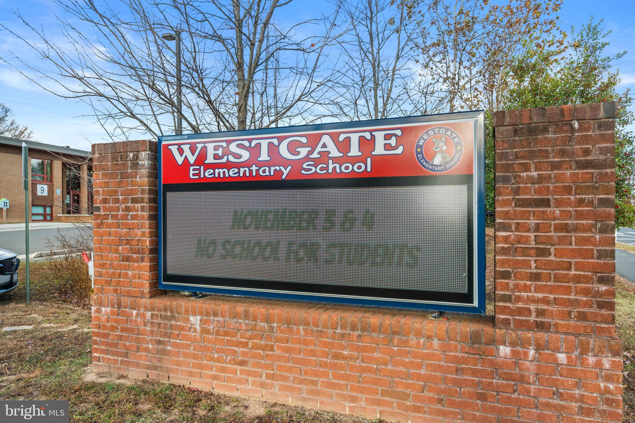 PIMMIT HILLS - Residential