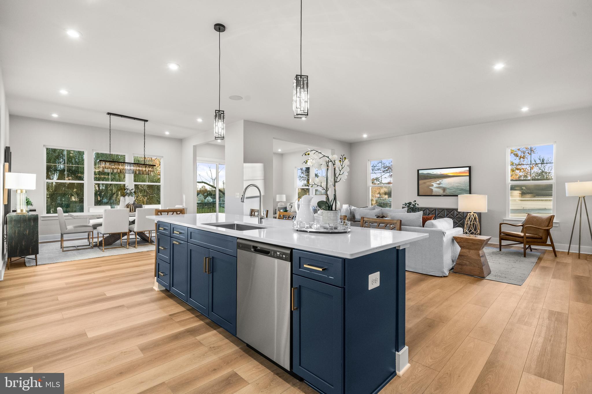 PIMMIT HILLS - Residential