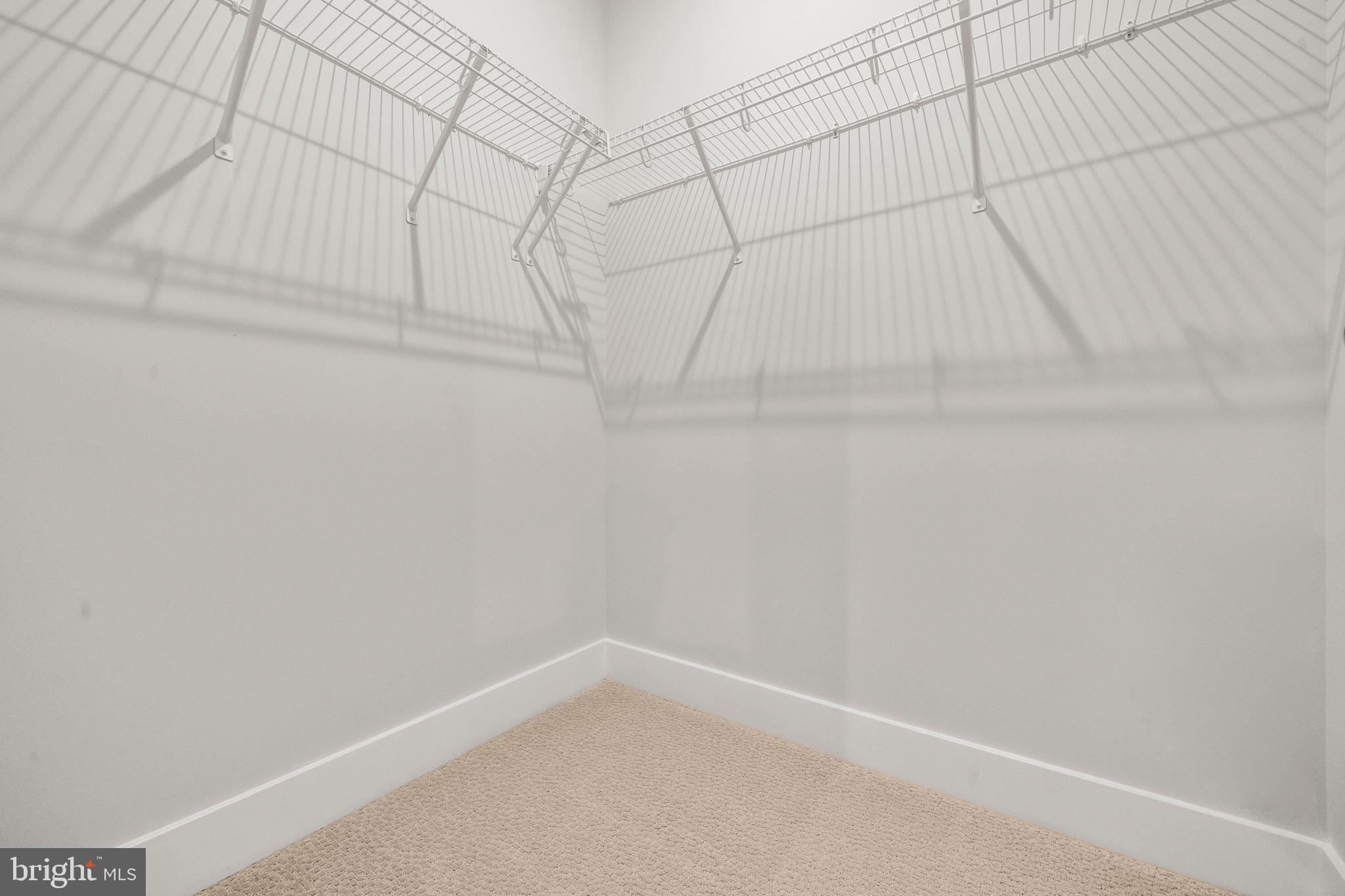 PIMMIT HILLS - Residential