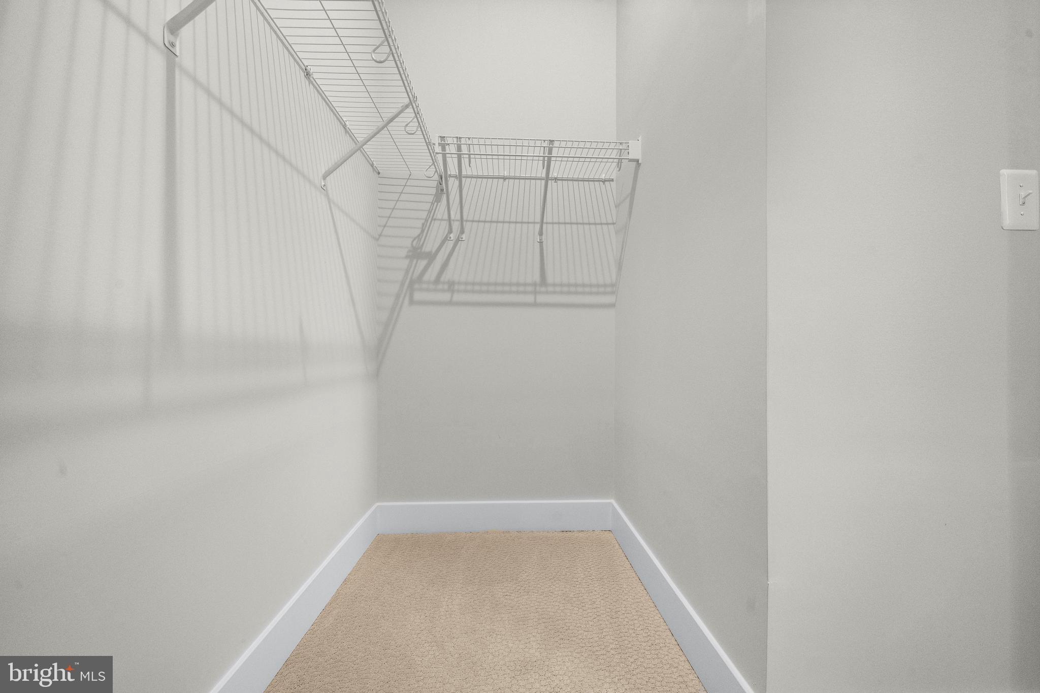 PIMMIT HILLS - Residential