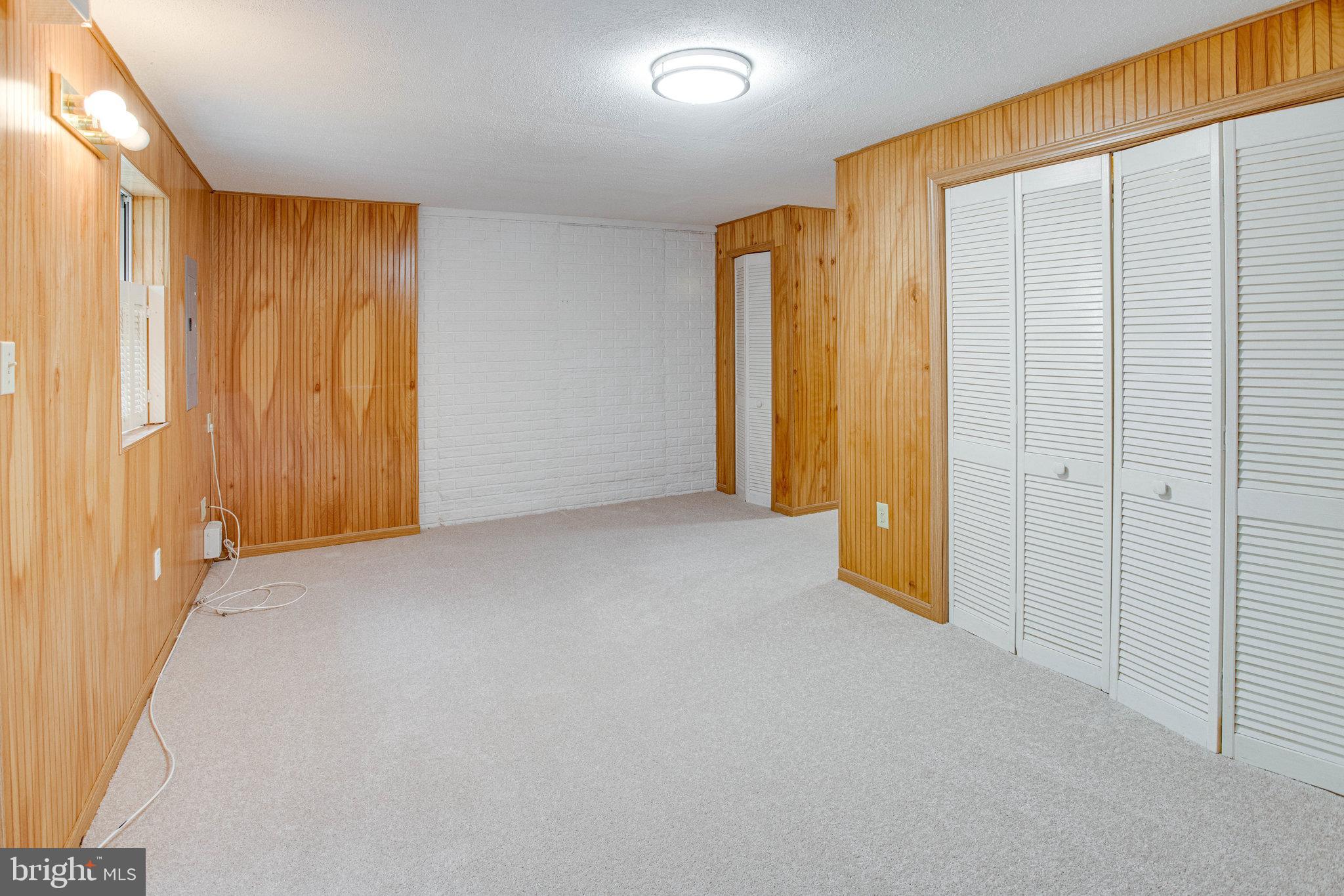 MONTCLAIR - Residential Lease