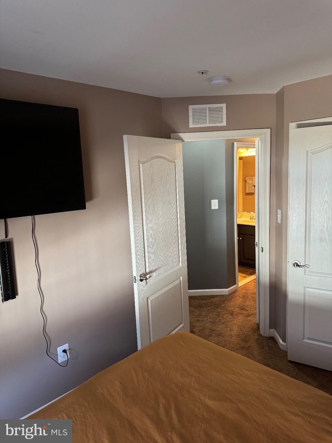 SEVERN WOODS - Residential Lease