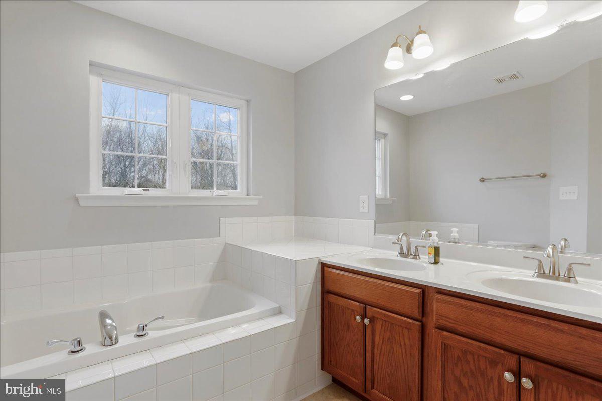 BOYDS CROSSING - Residential