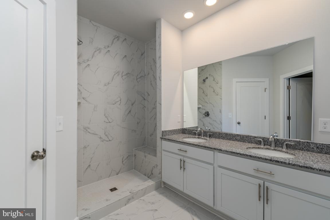 SABRINA PARK - Residential