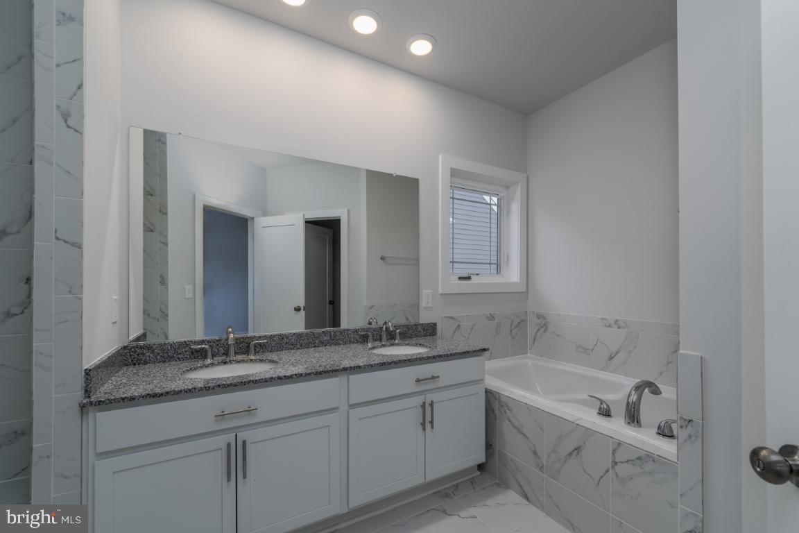 SABRINA PARK - Residential