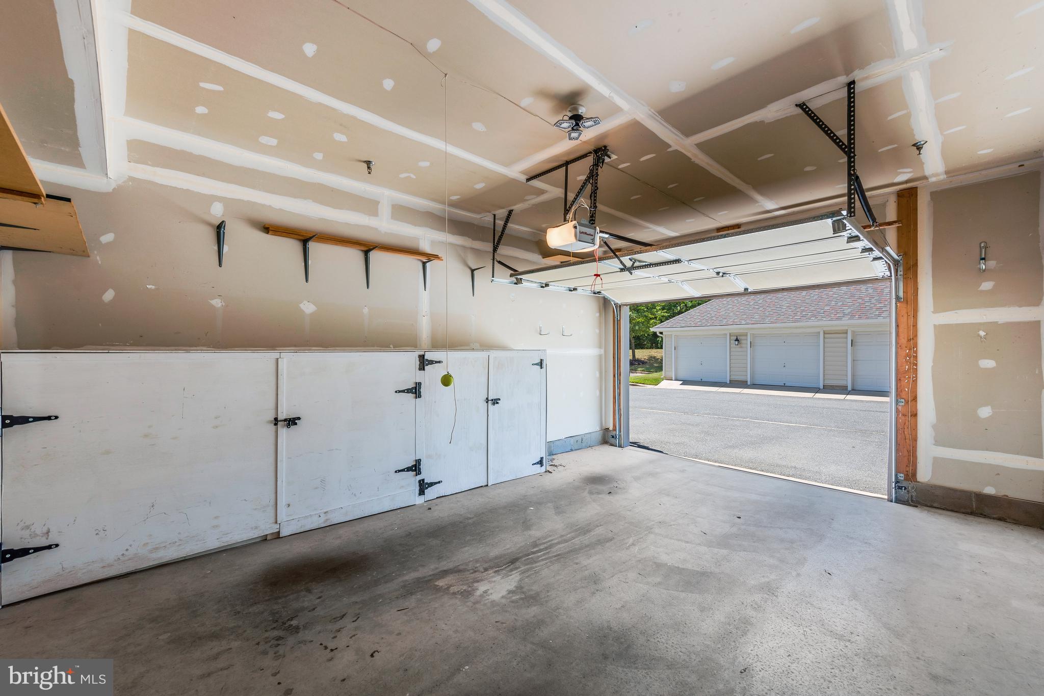 CEDAR RIDGE - Residential