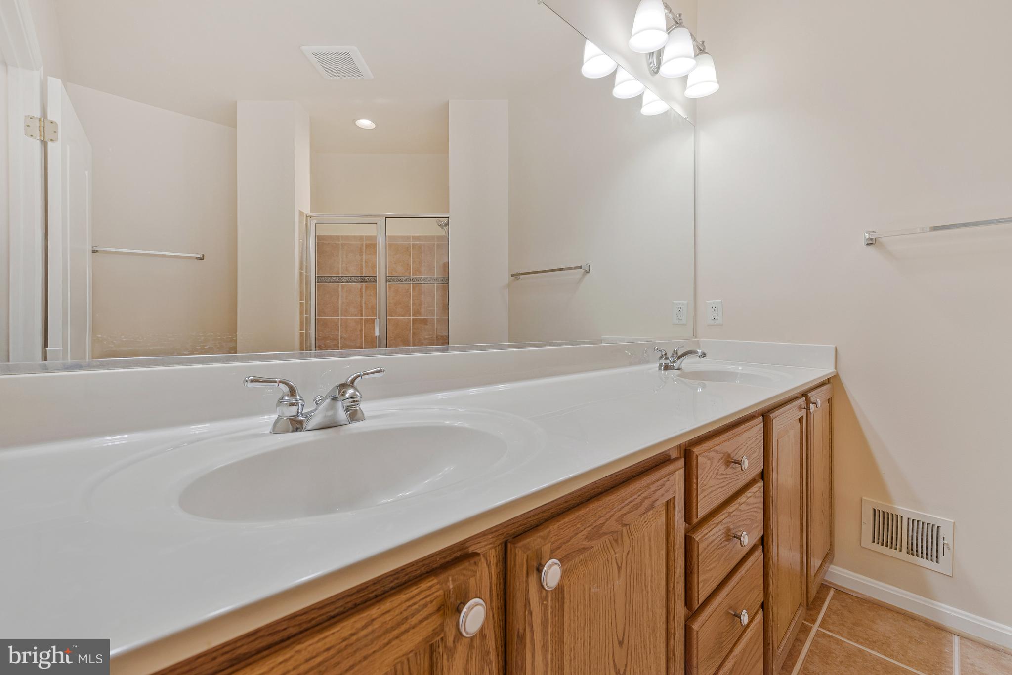 CEDAR RIDGE - Residential