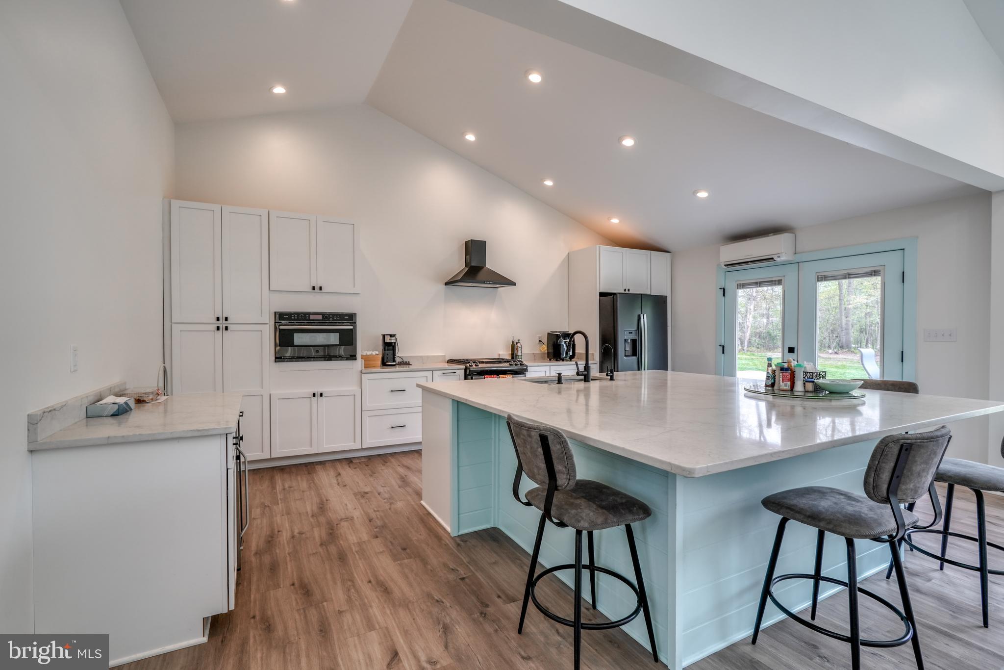 AURORA HILLS - Residential