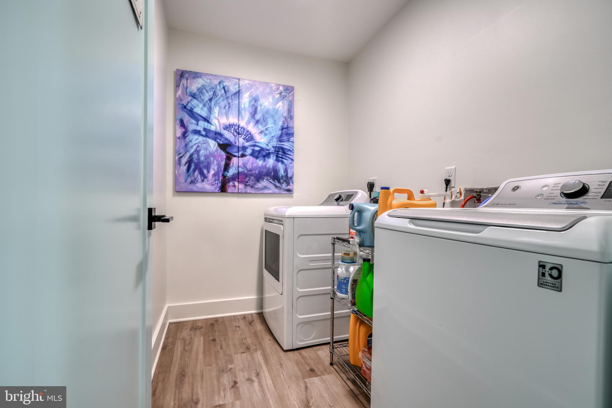 AURORA HILLS - Residential