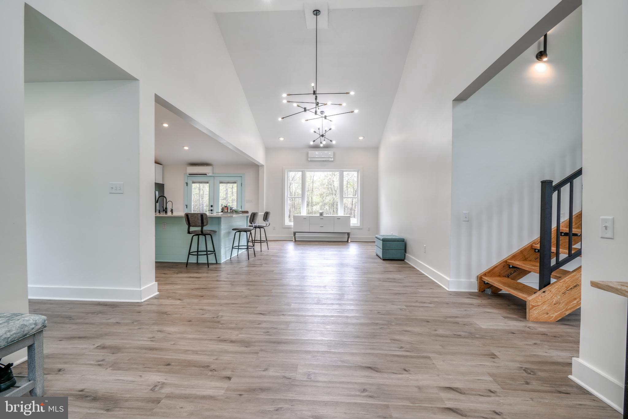 AURORA HILLS - Residential