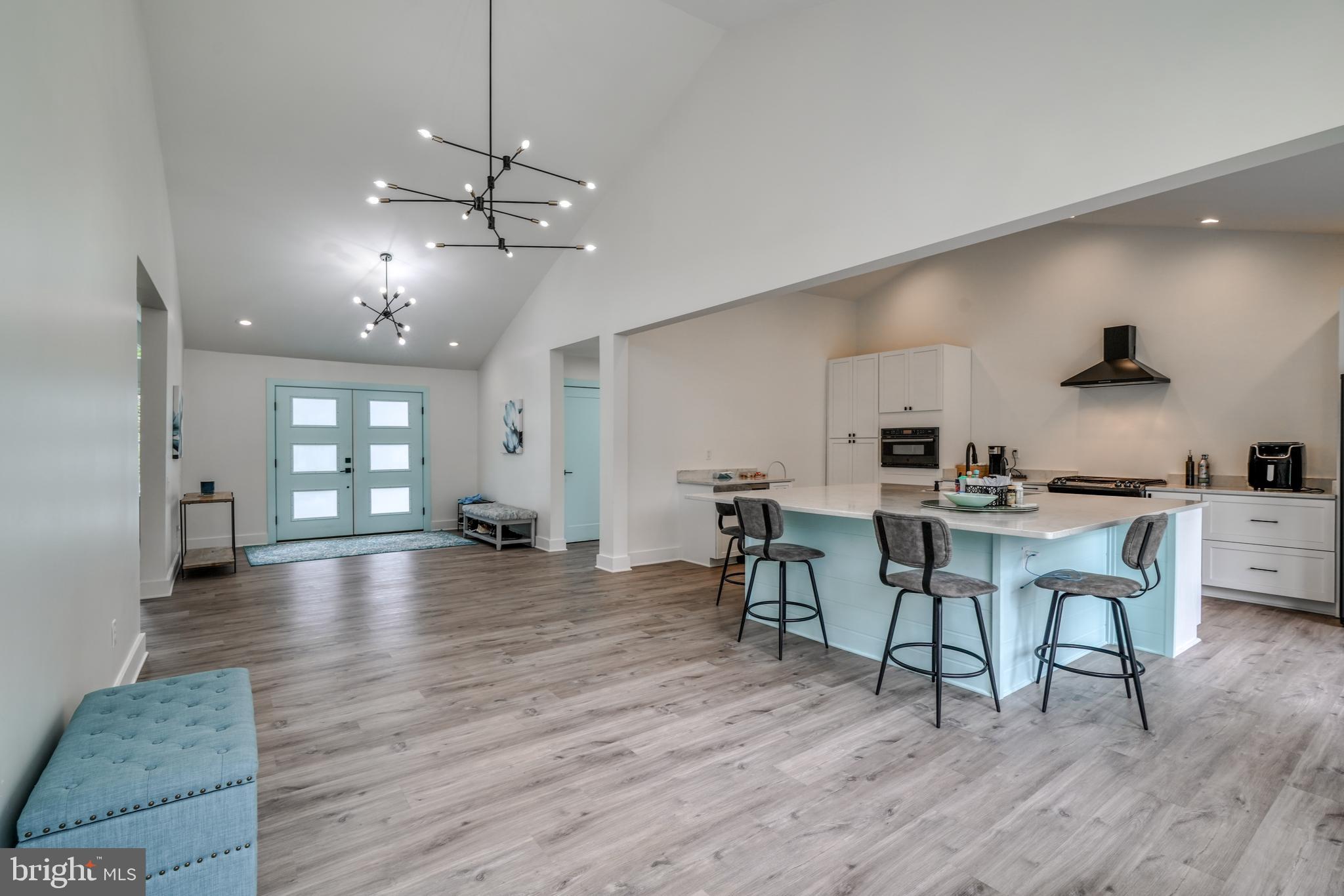 AURORA HILLS - Residential