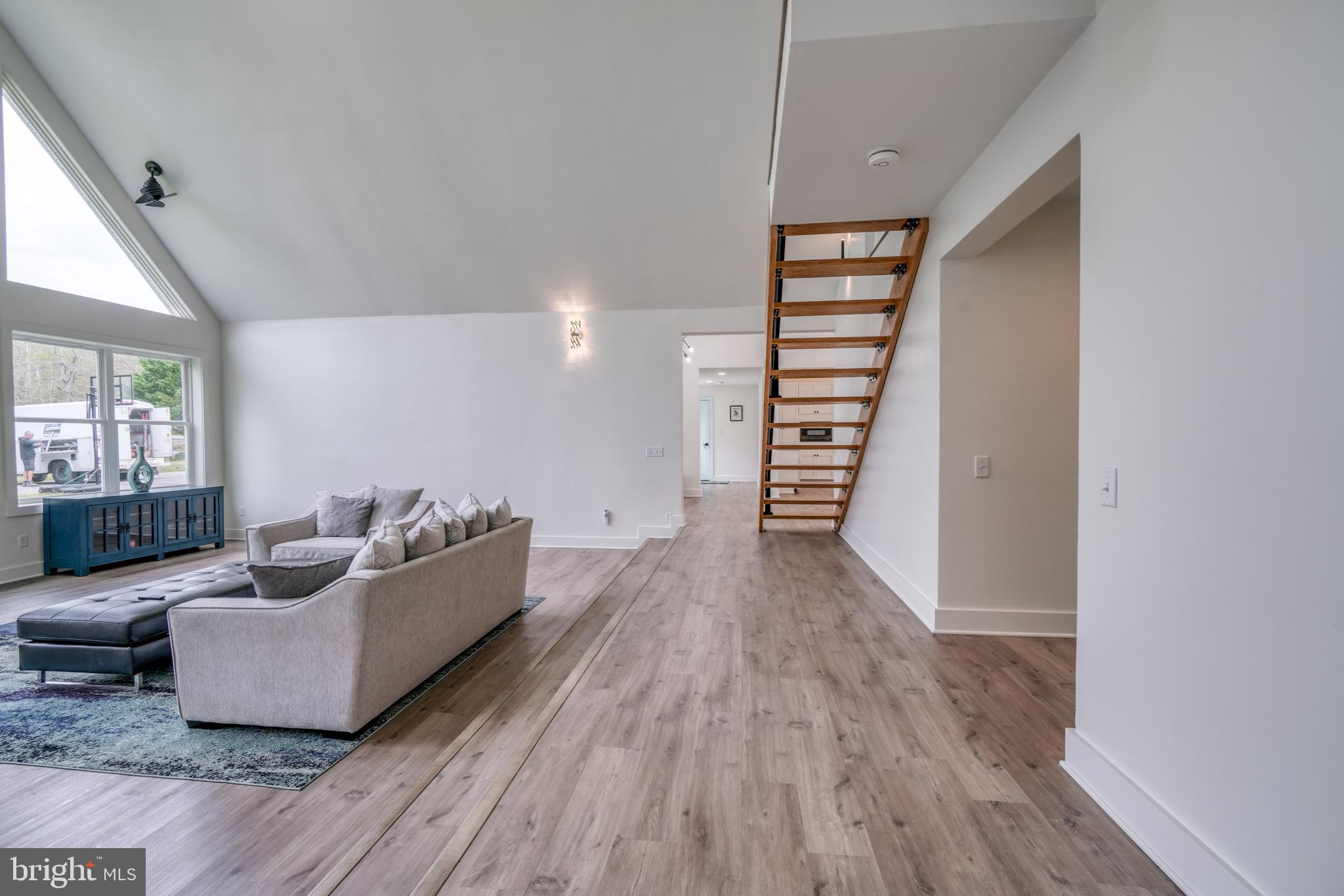 AURORA HILLS - Residential