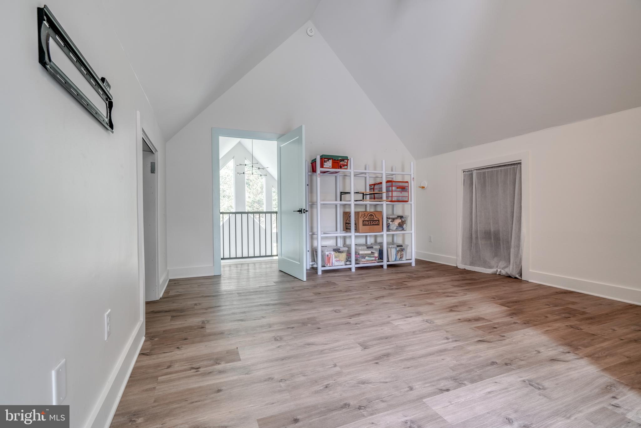 AURORA HILLS - Residential