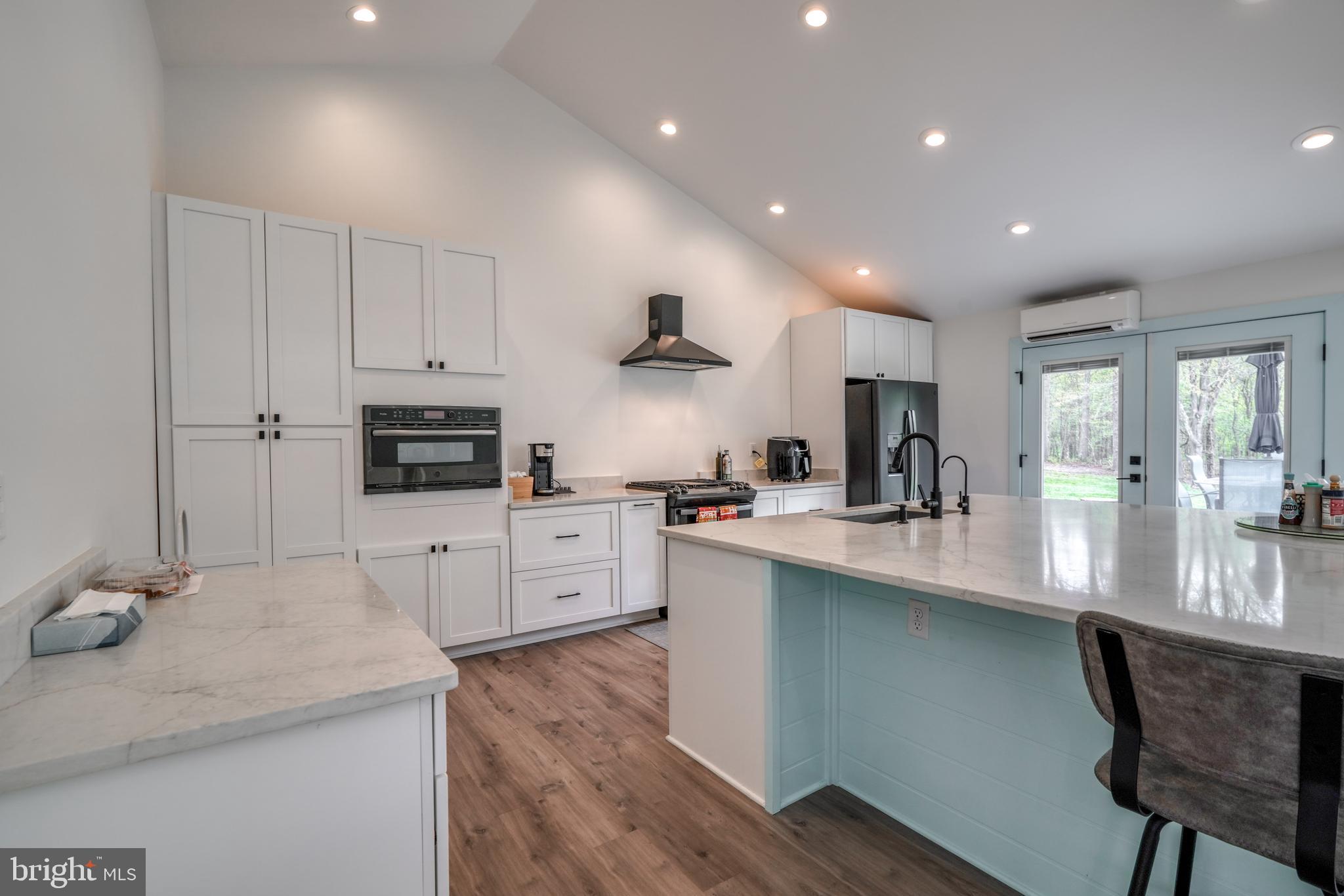 AURORA HILLS - Residential