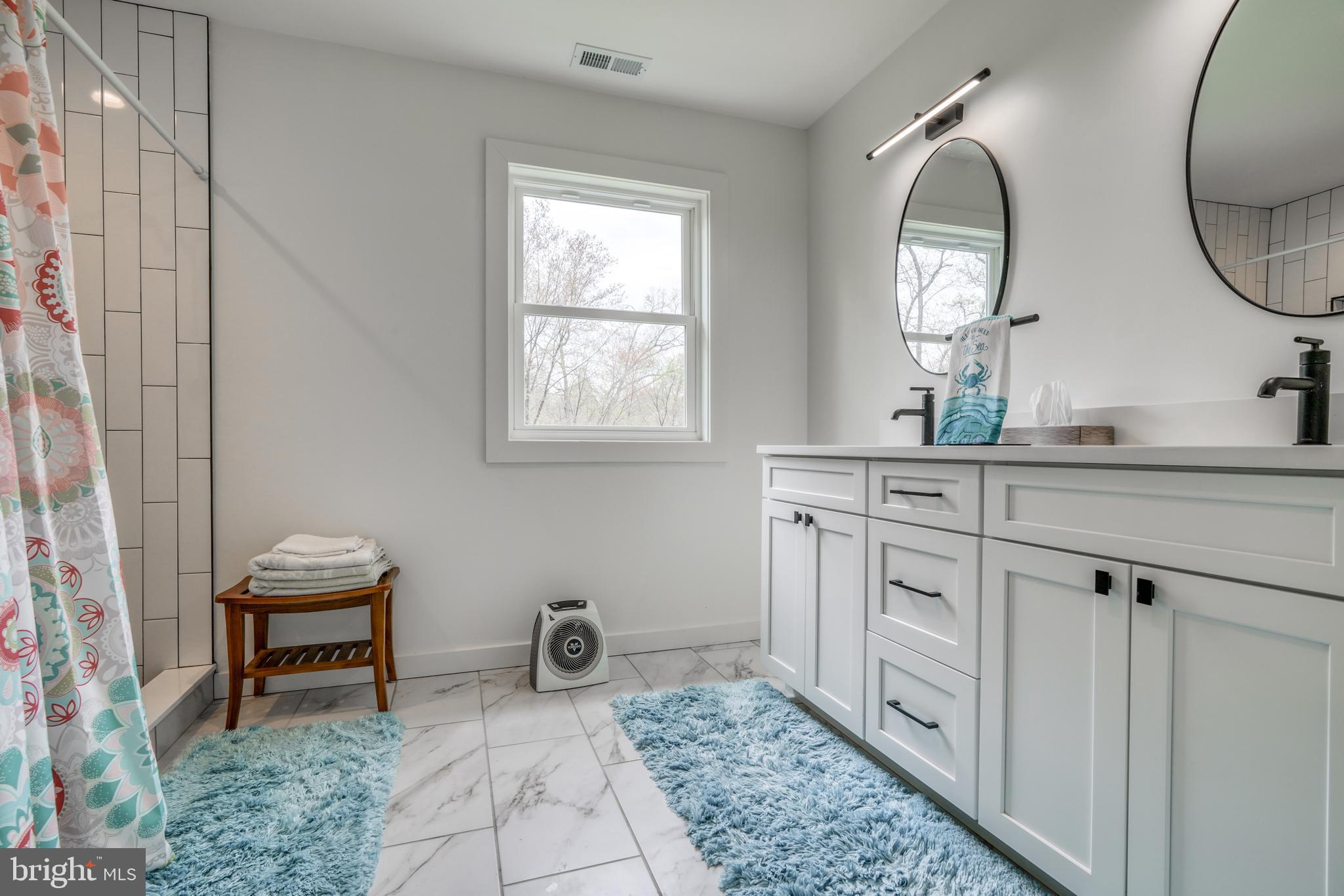 AURORA HILLS - Residential