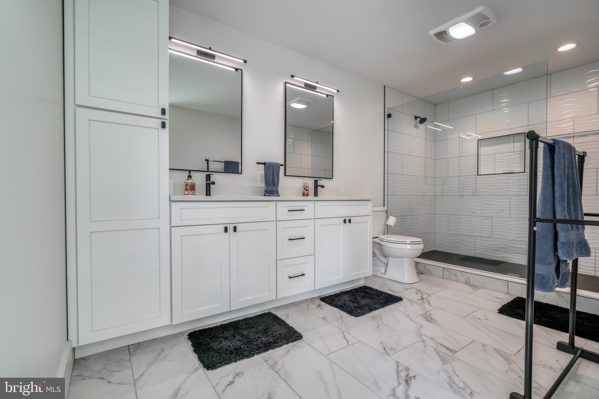 AURORA HILLS - Residential