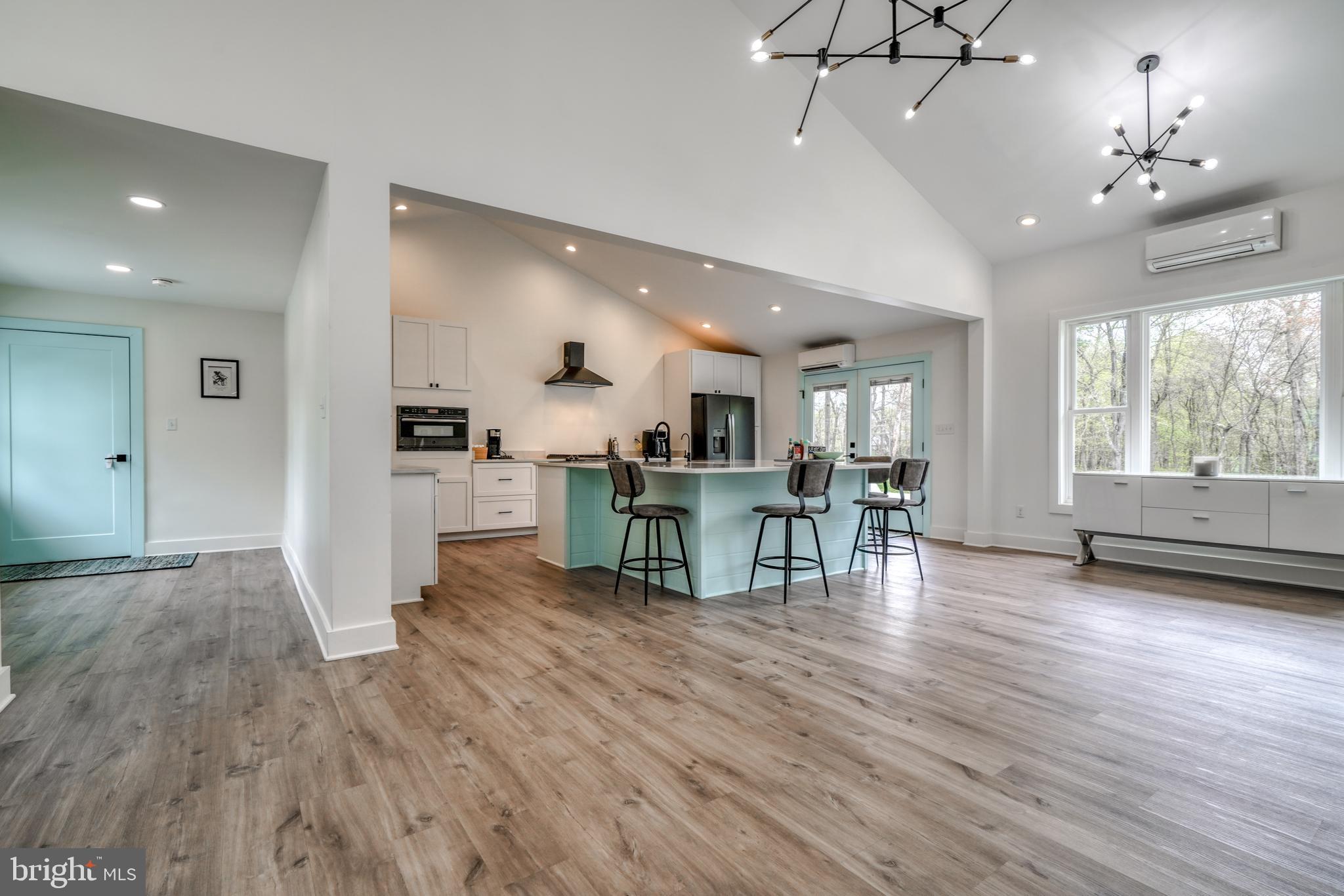 AURORA HILLS - Residential