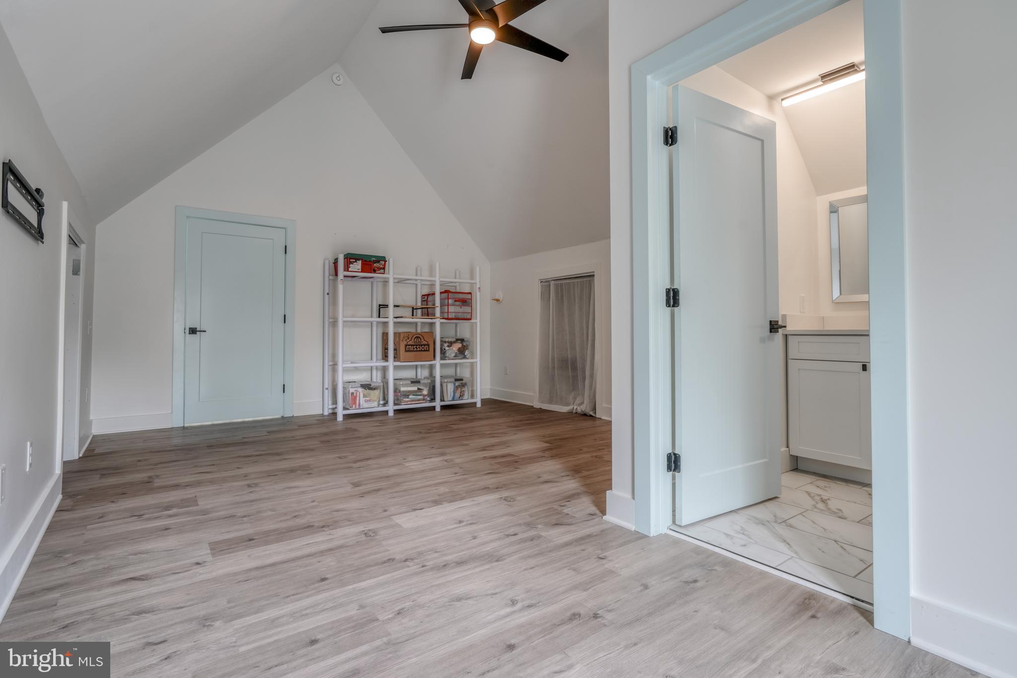 AURORA HILLS - Residential