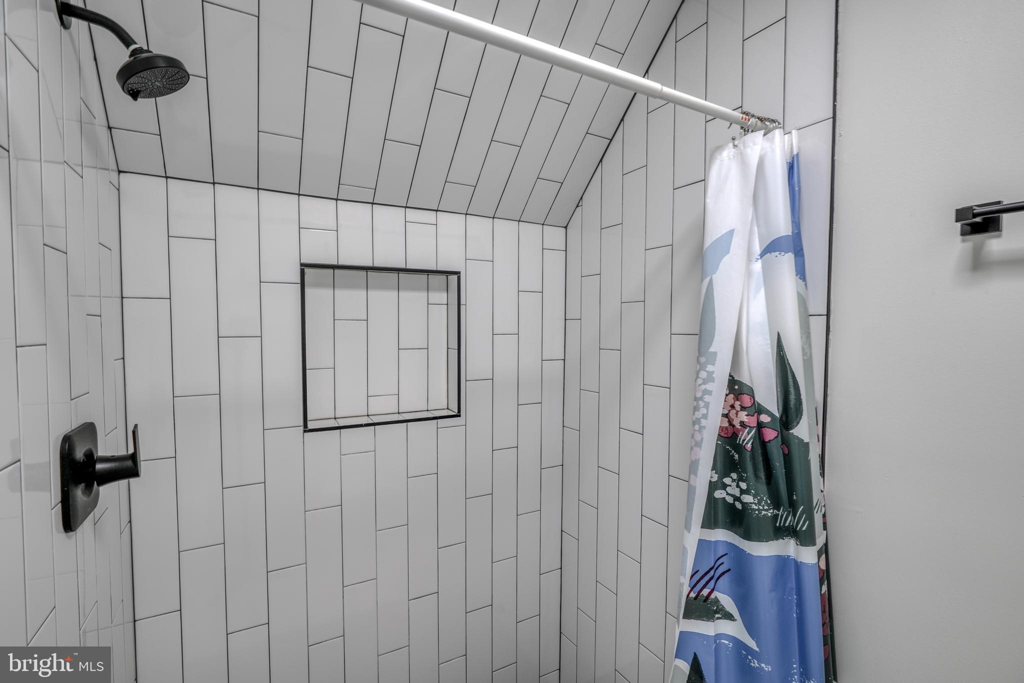 AURORA HILLS - Residential