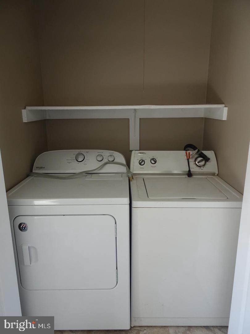 BARWOOD - Residential Lease