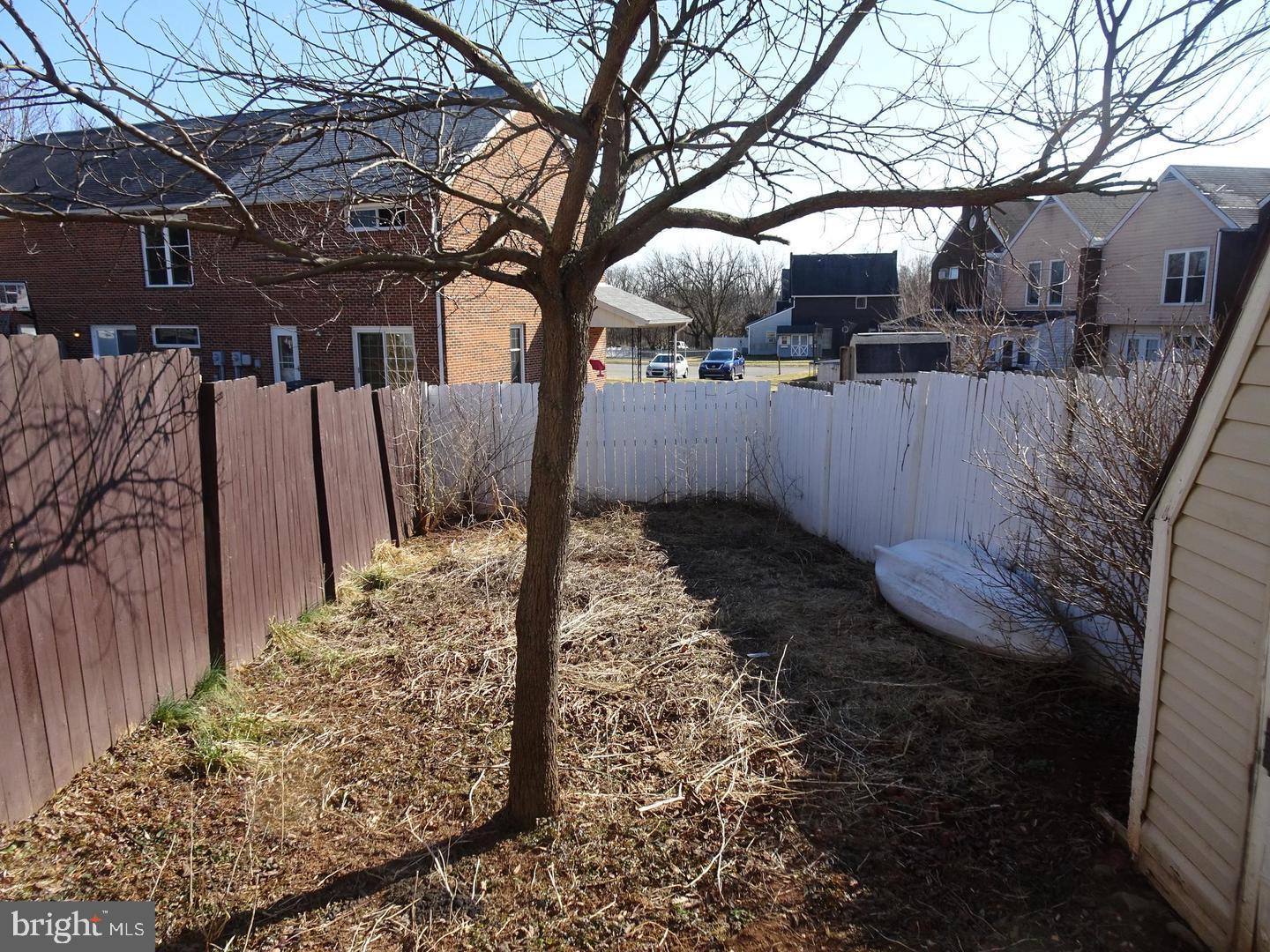 BARWOOD - Residential Lease