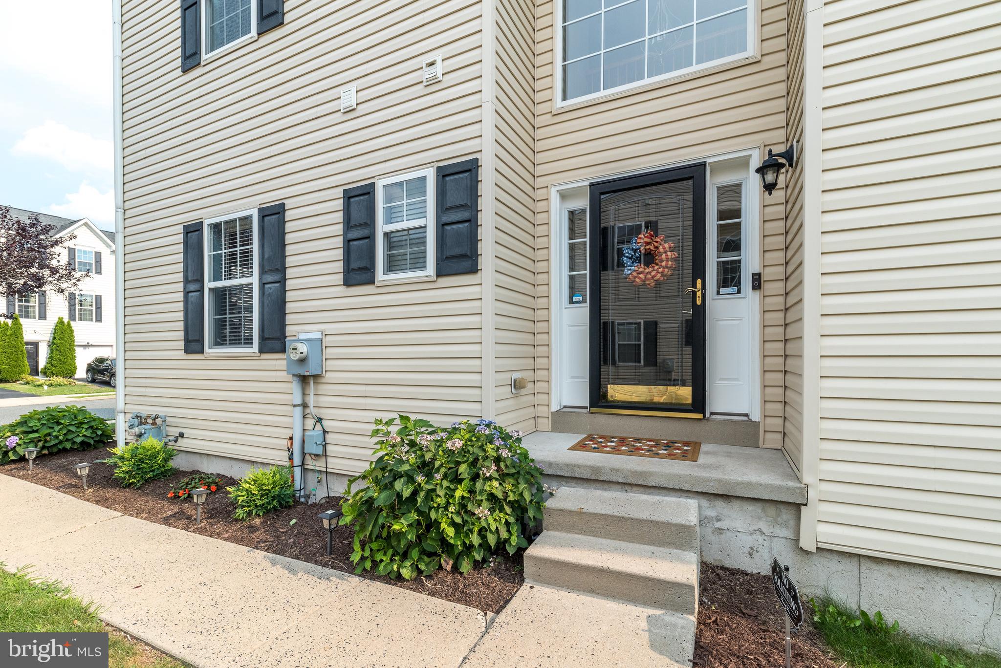 85 GREEN VIEW DRIVE, POTTSTOWN, PA, 19464 85 GREEN VIEW DRIVE