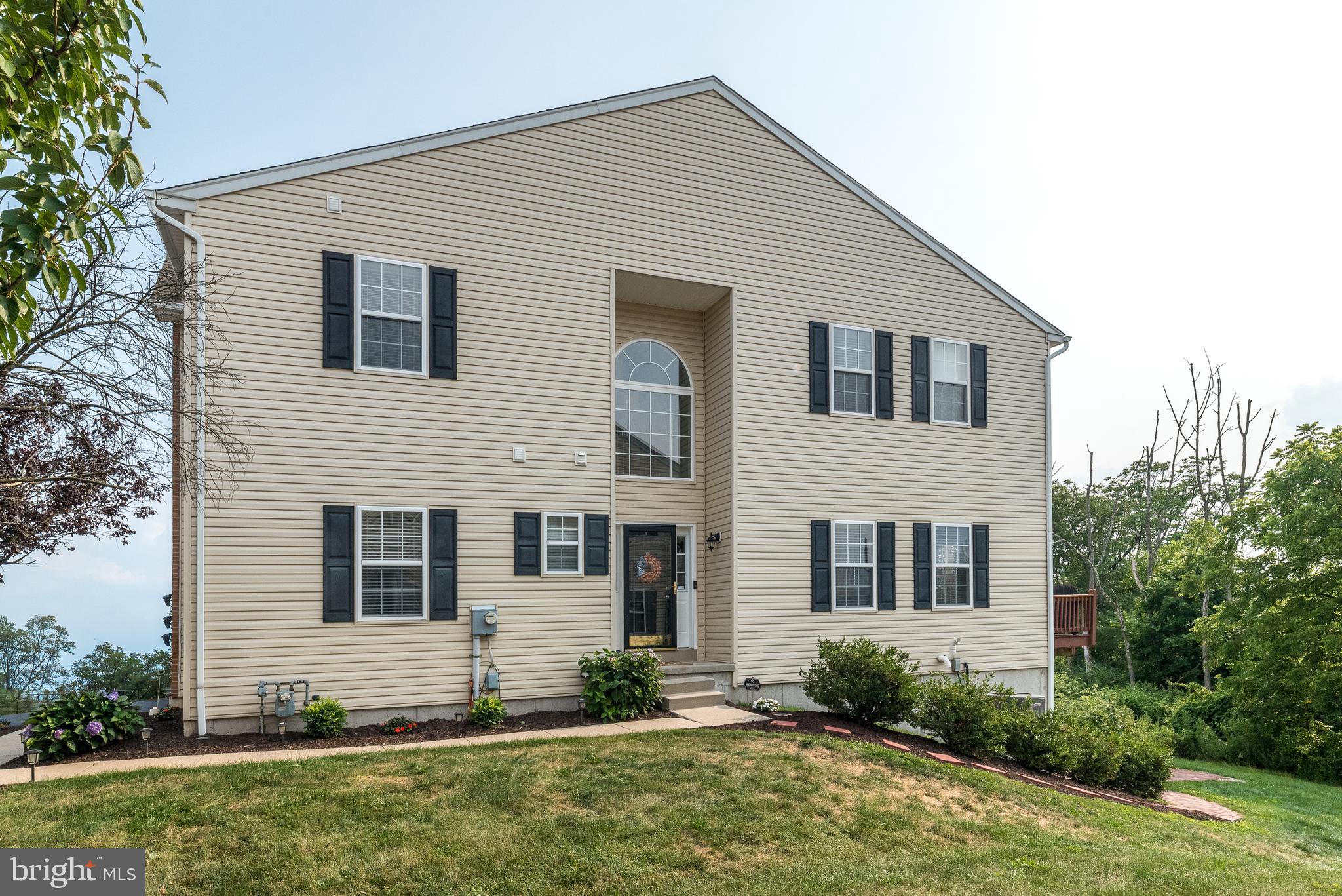 85 GREEN VIEW DRIVE, POTTSTOWN, PA, 19464 85 GREEN VIEW DRIVE