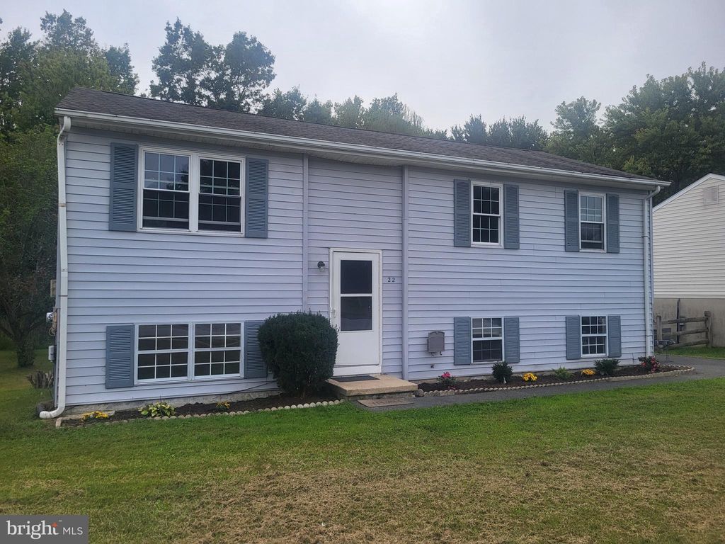 Photo of 22 Julie Lane, NEWARK, DE 19711 (MLS # DENC2090480)