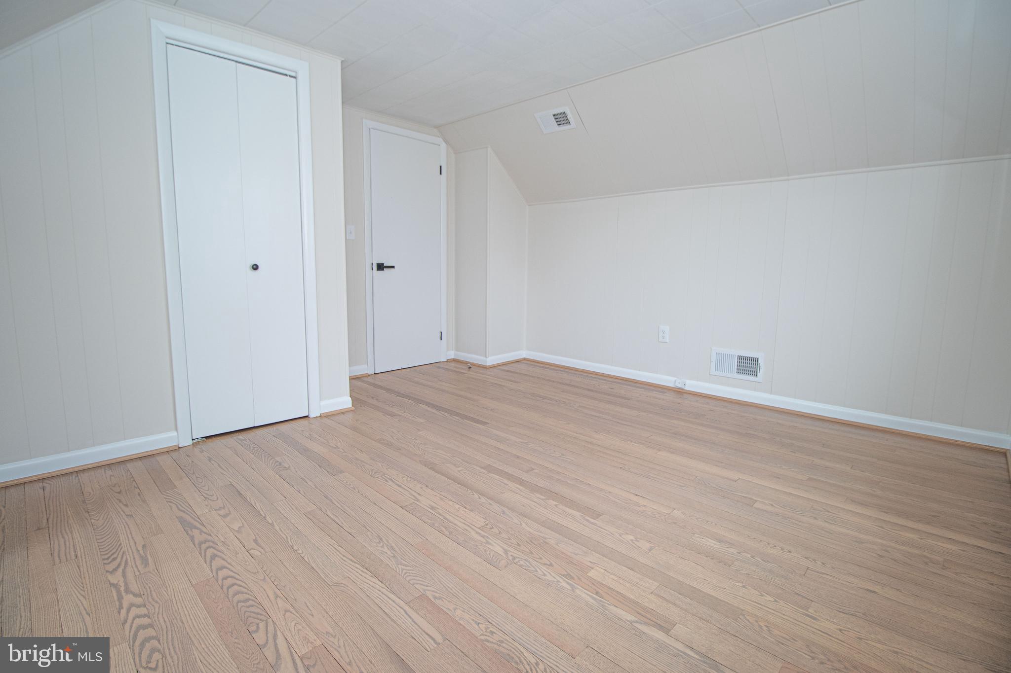 RIVIERA BEACH - Residential