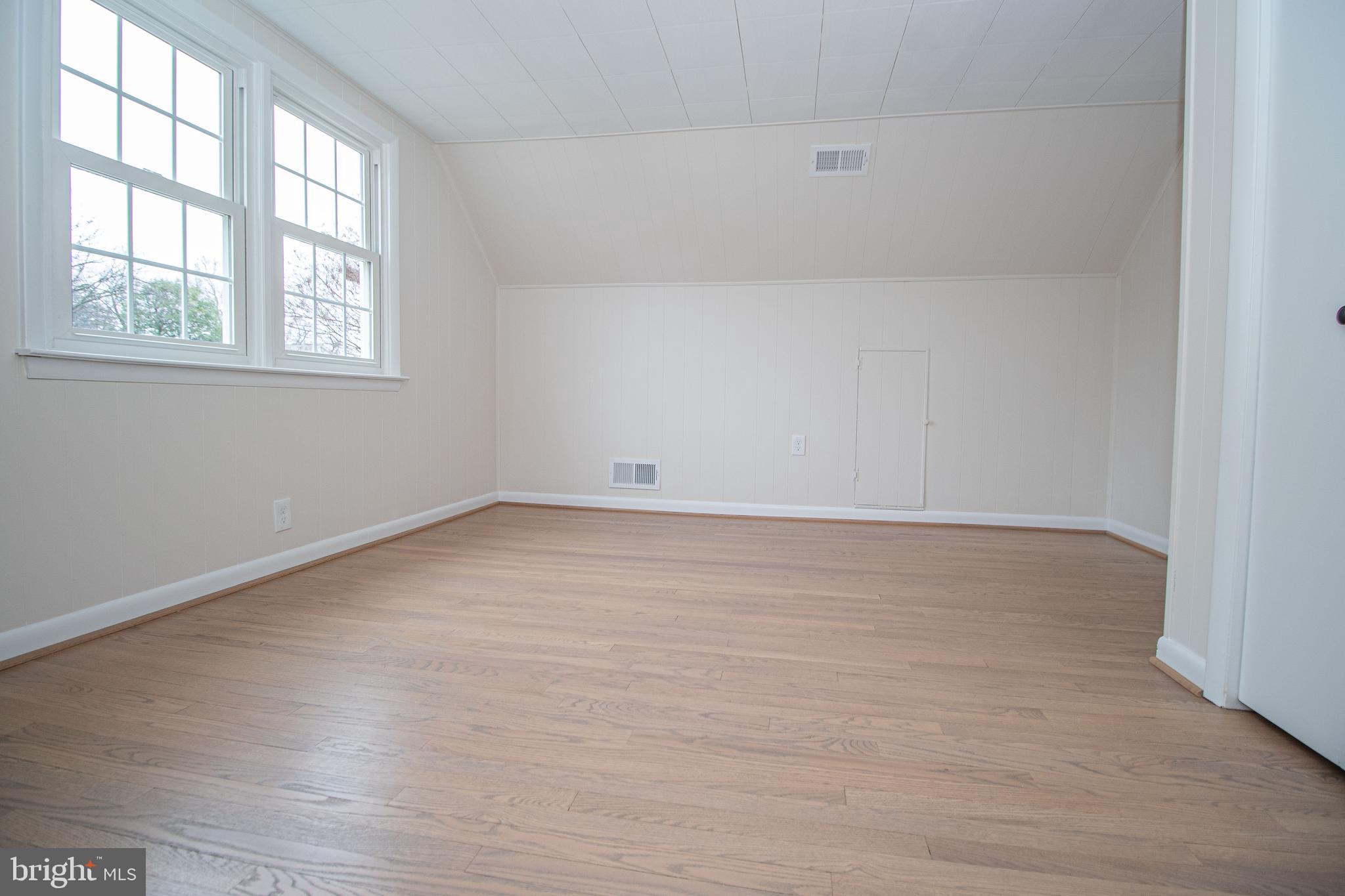 RIVIERA BEACH - Residential