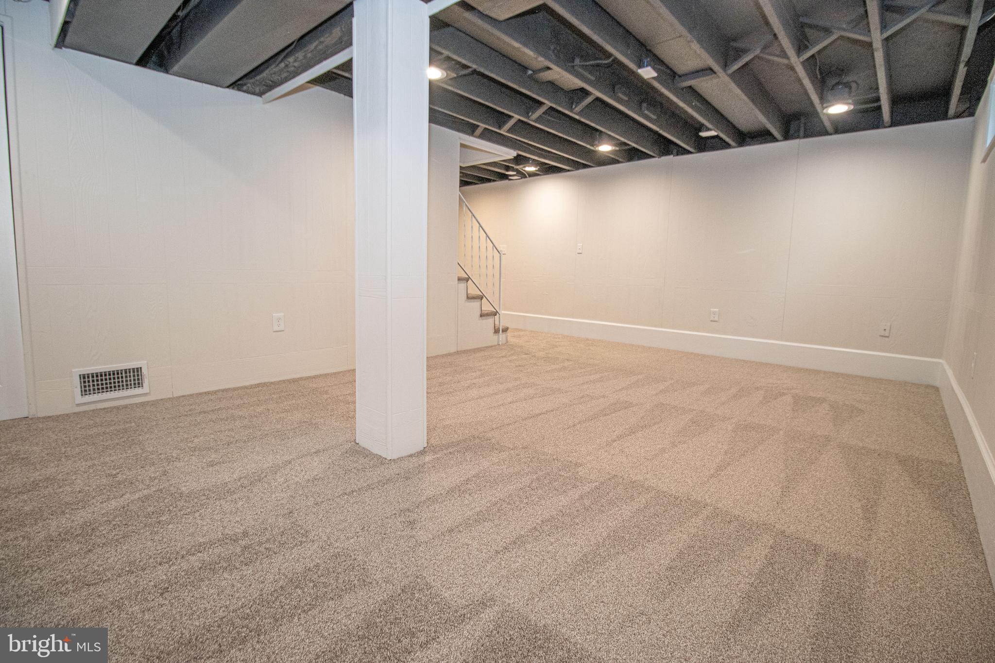 RIVIERA BEACH - Residential