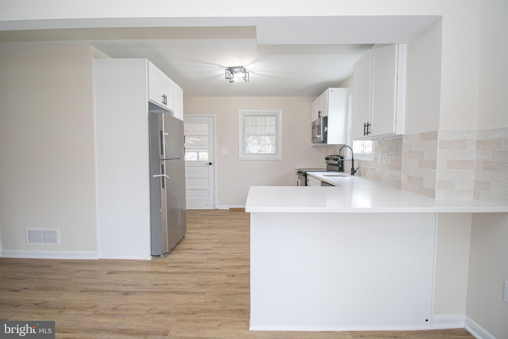 RIVIERA BEACH - Residential