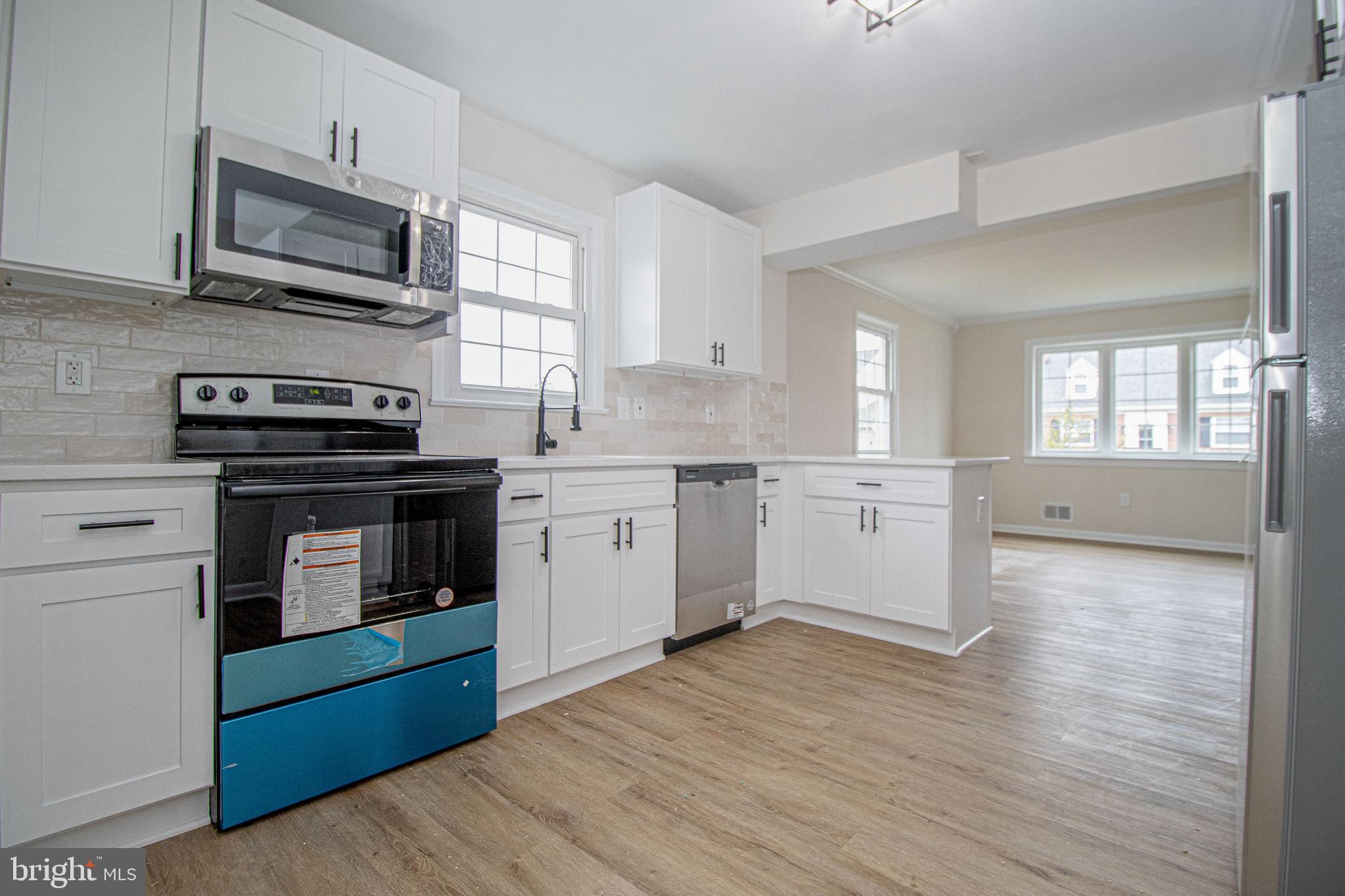 RIVIERA BEACH - Residential