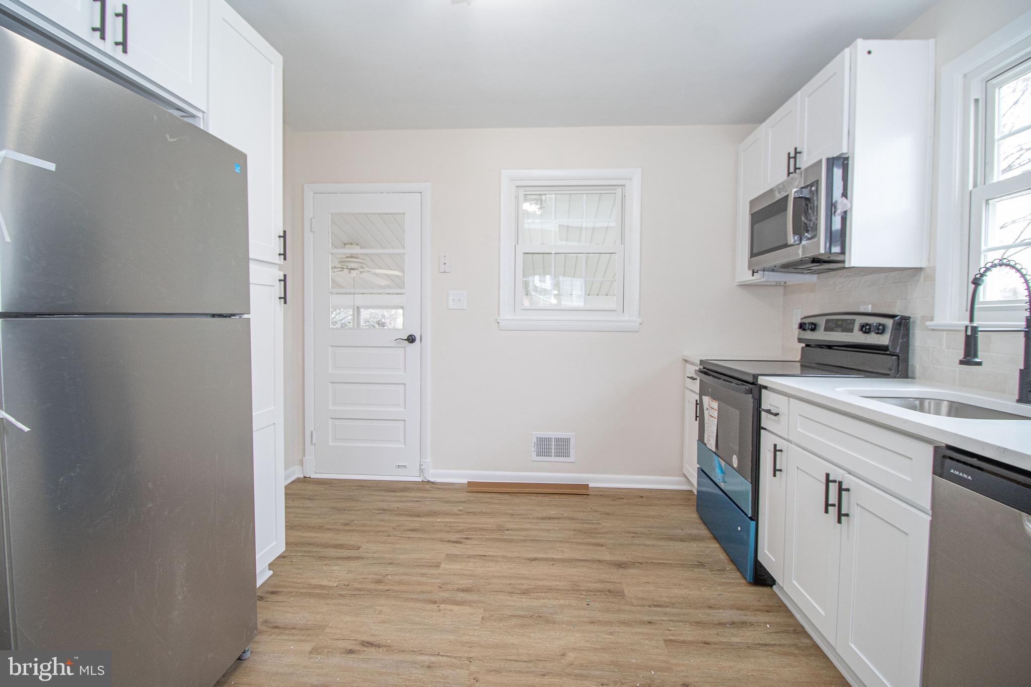 RIVIERA BEACH - Residential