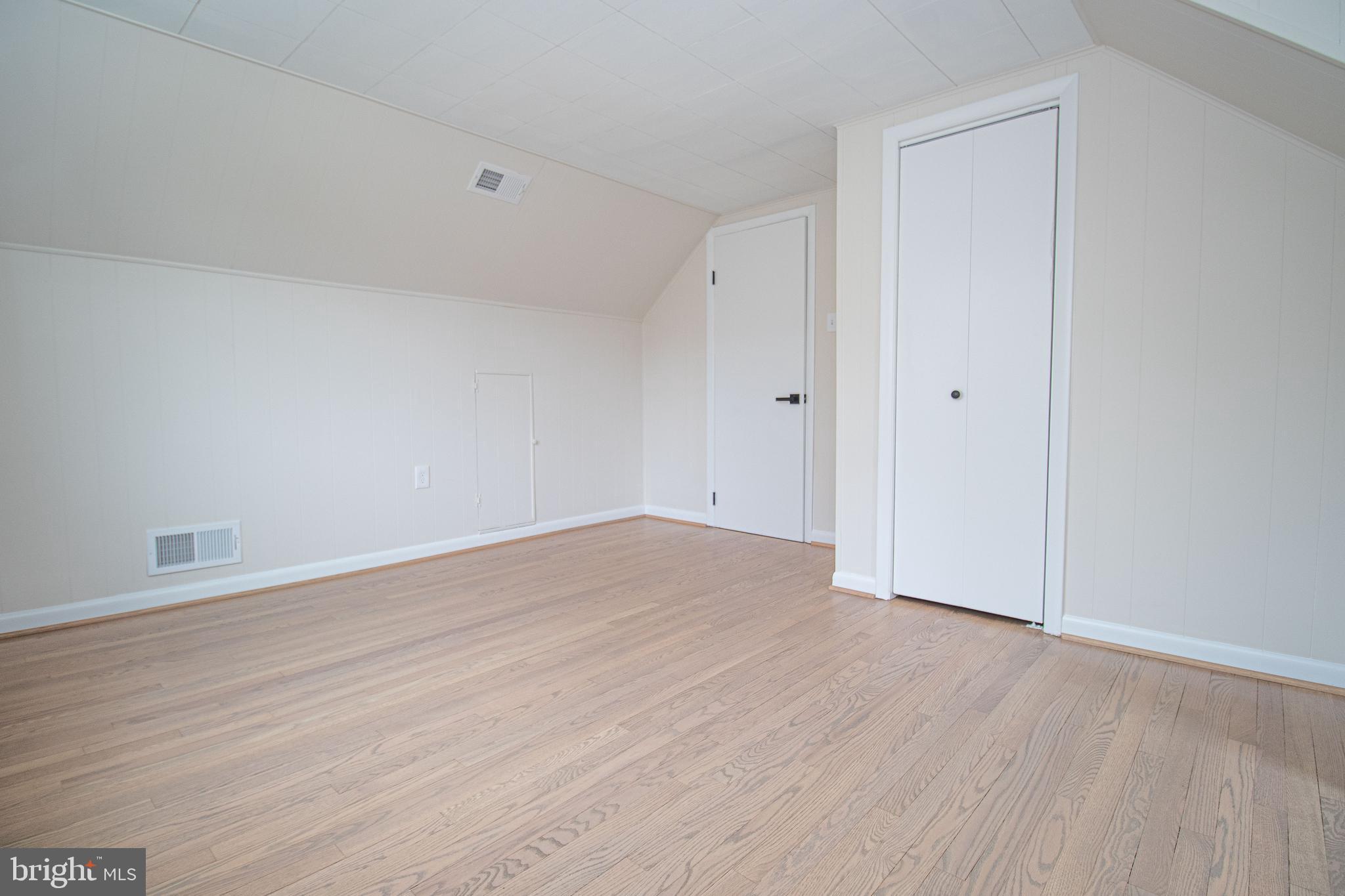 RIVIERA BEACH - Residential