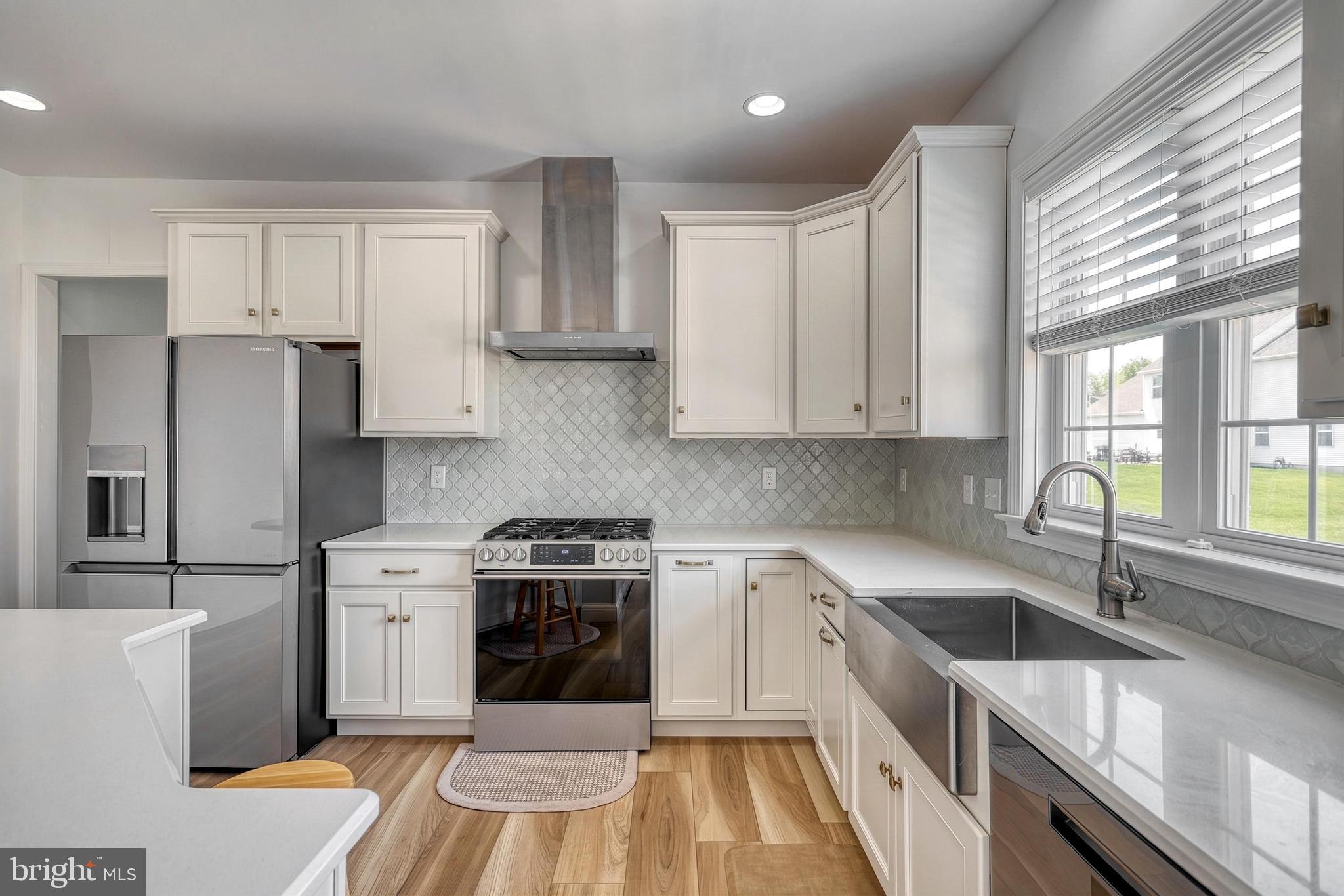 STRATHFORD MEADOWS - Residential