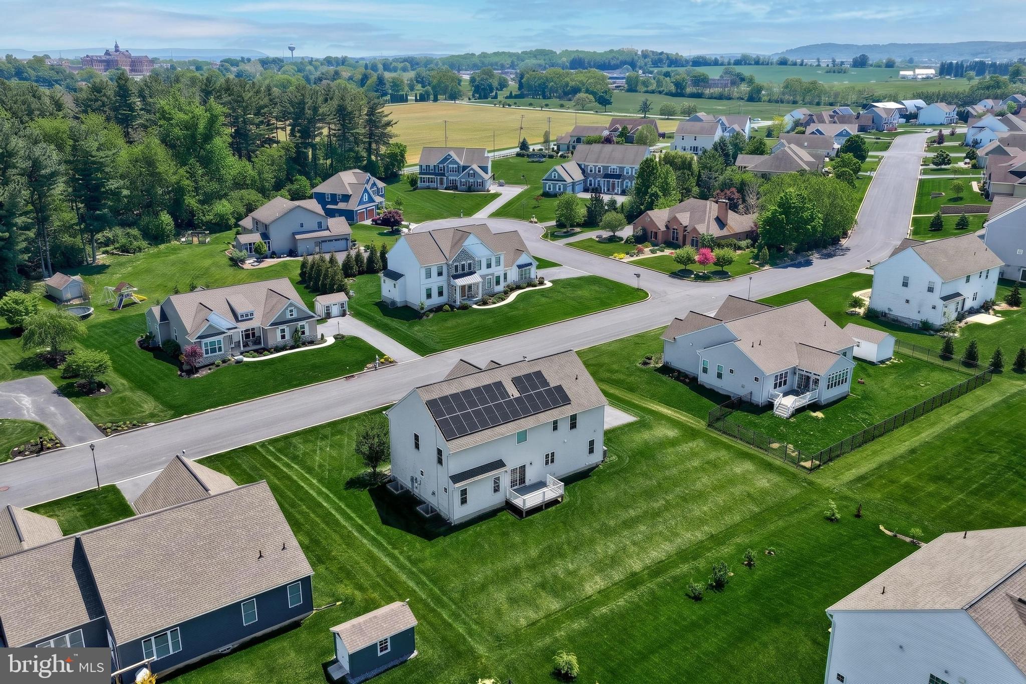 STRATHFORD MEADOWS - Residential