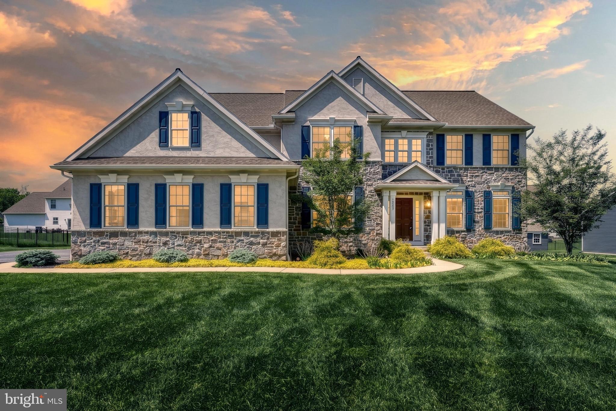 1549 CAMBRIDGE DRIVE