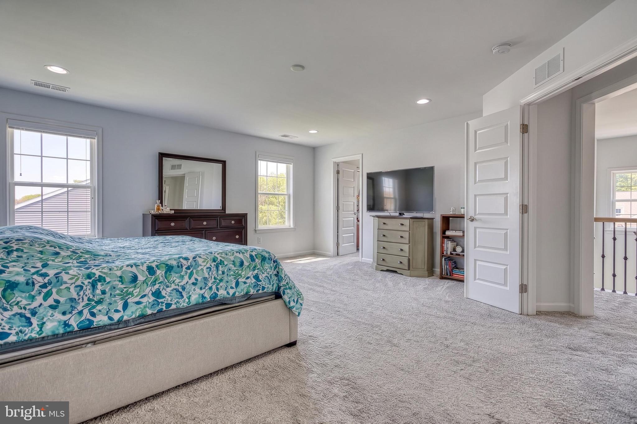 STRATHFORD MEADOWS - Residential