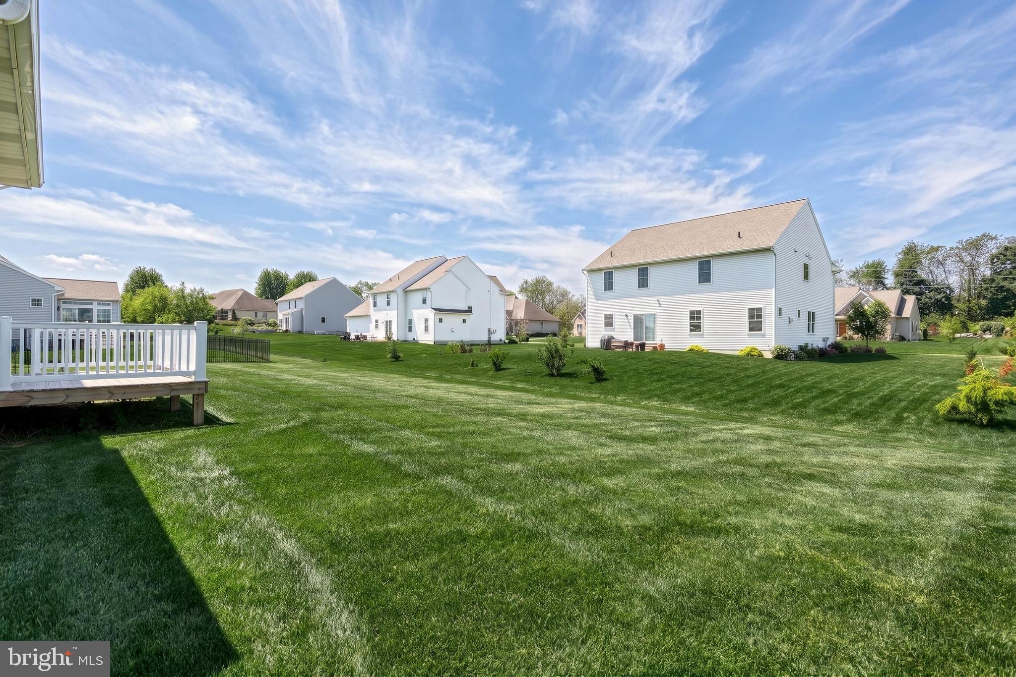 STRATHFORD MEADOWS - Residential