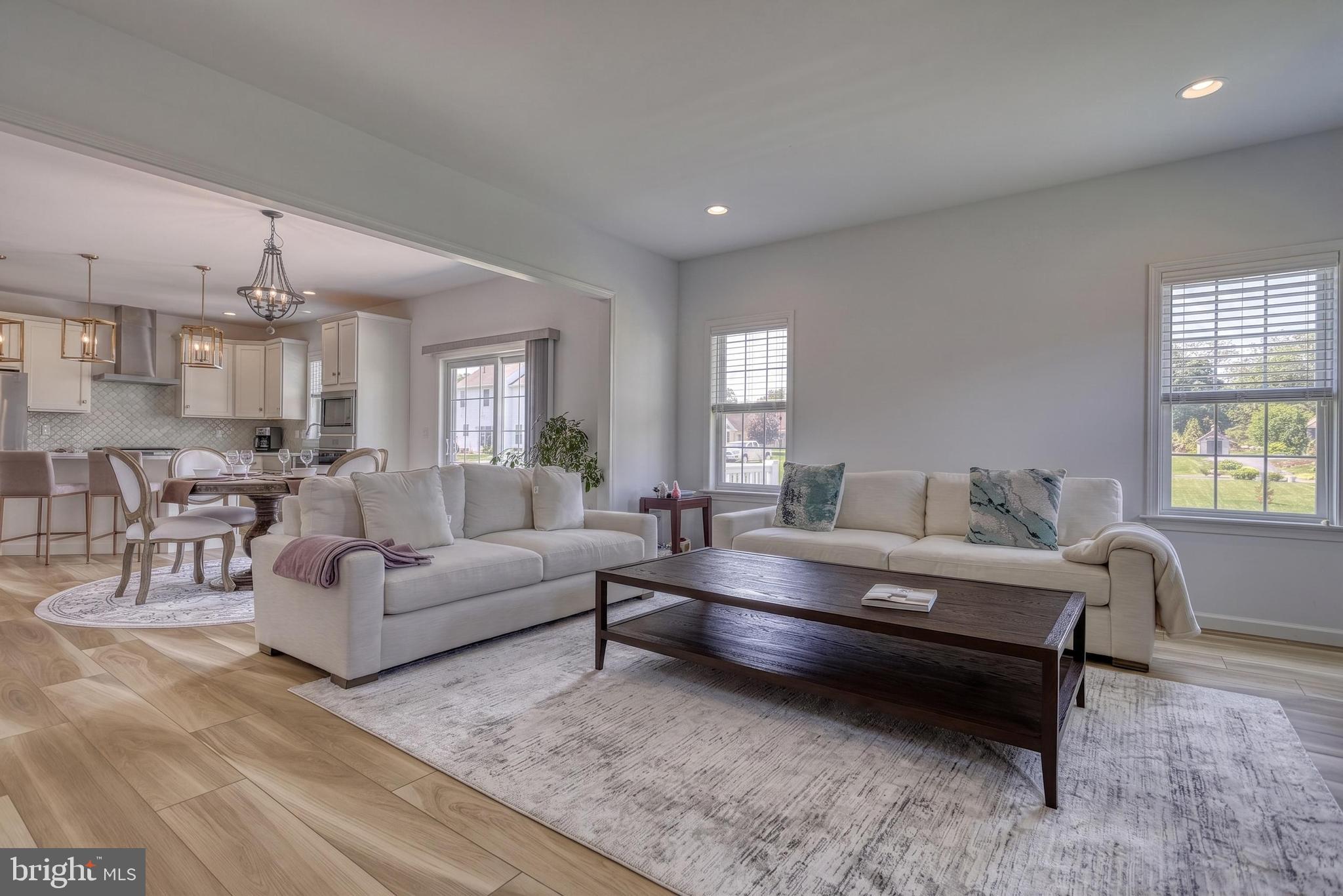 STRATHFORD MEADOWS - Residential