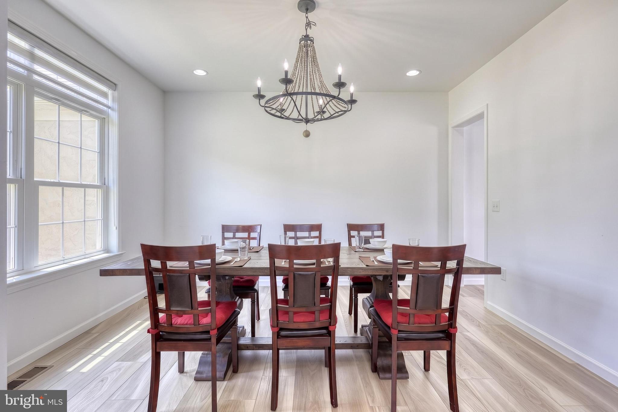 STRATHFORD MEADOWS - Residential