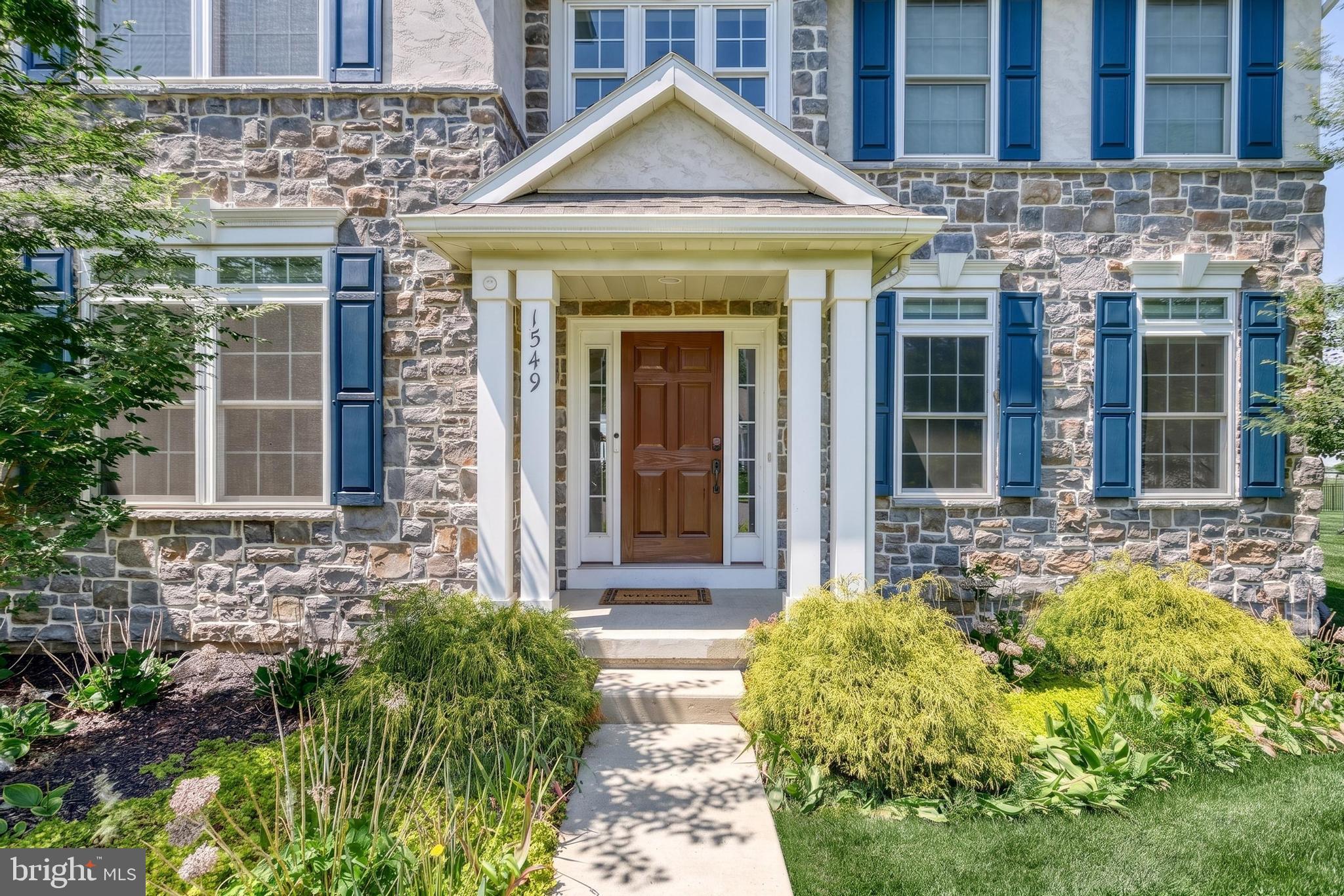 STRATHFORD MEADOWS - Residential