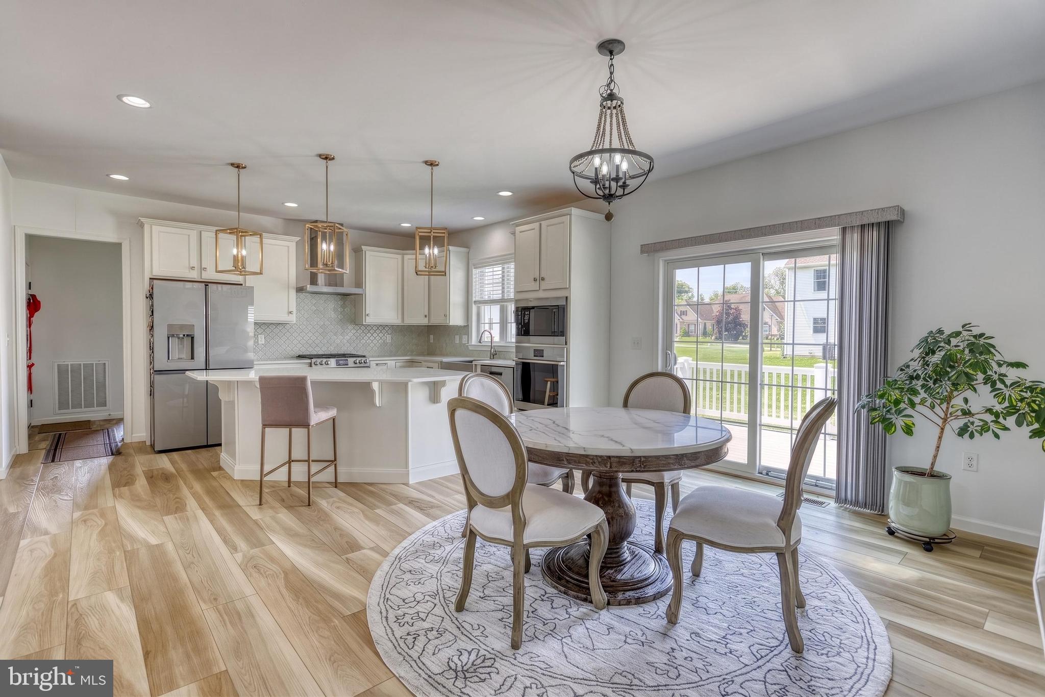 STRATHFORD MEADOWS - Residential