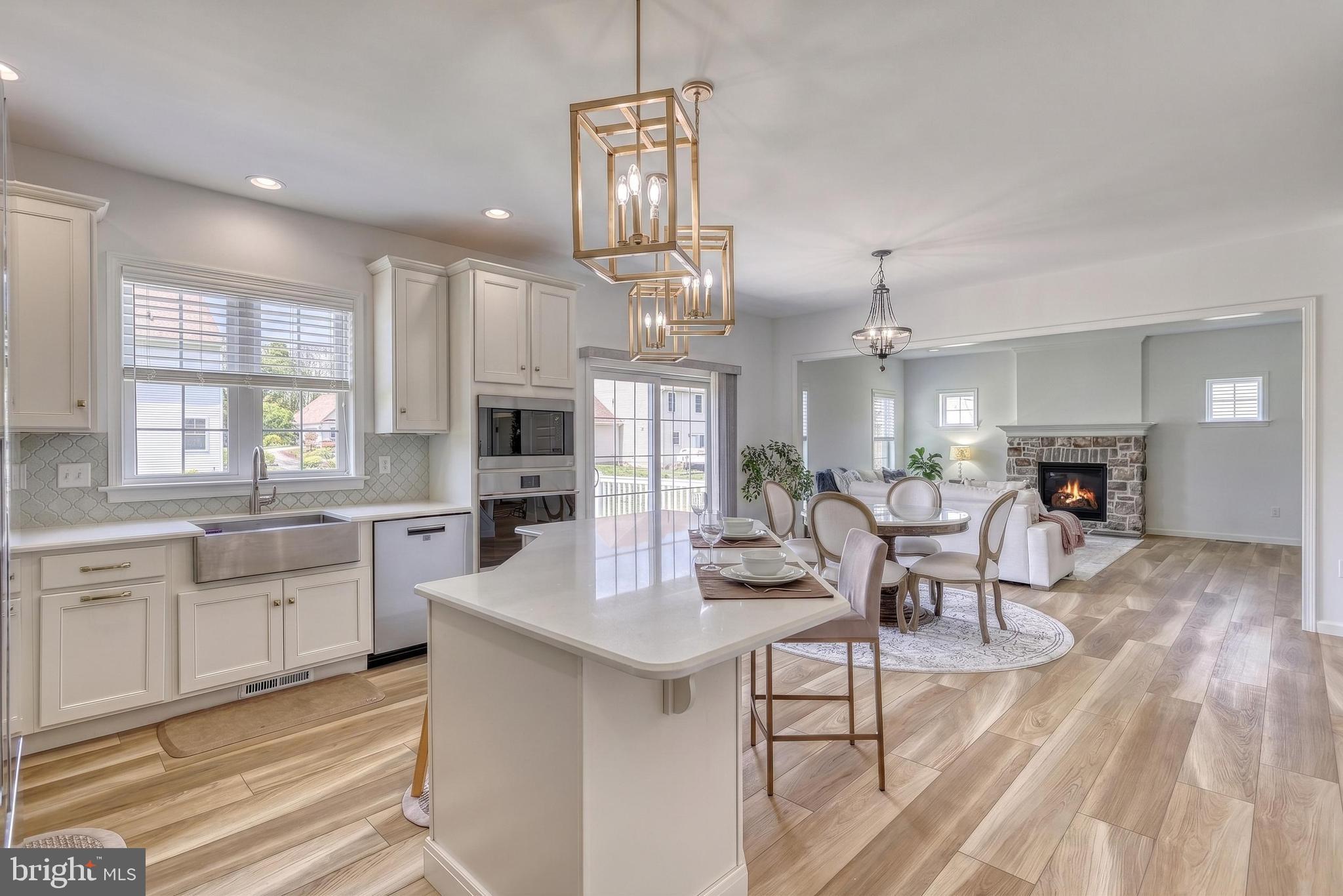 STRATHFORD MEADOWS - Residential